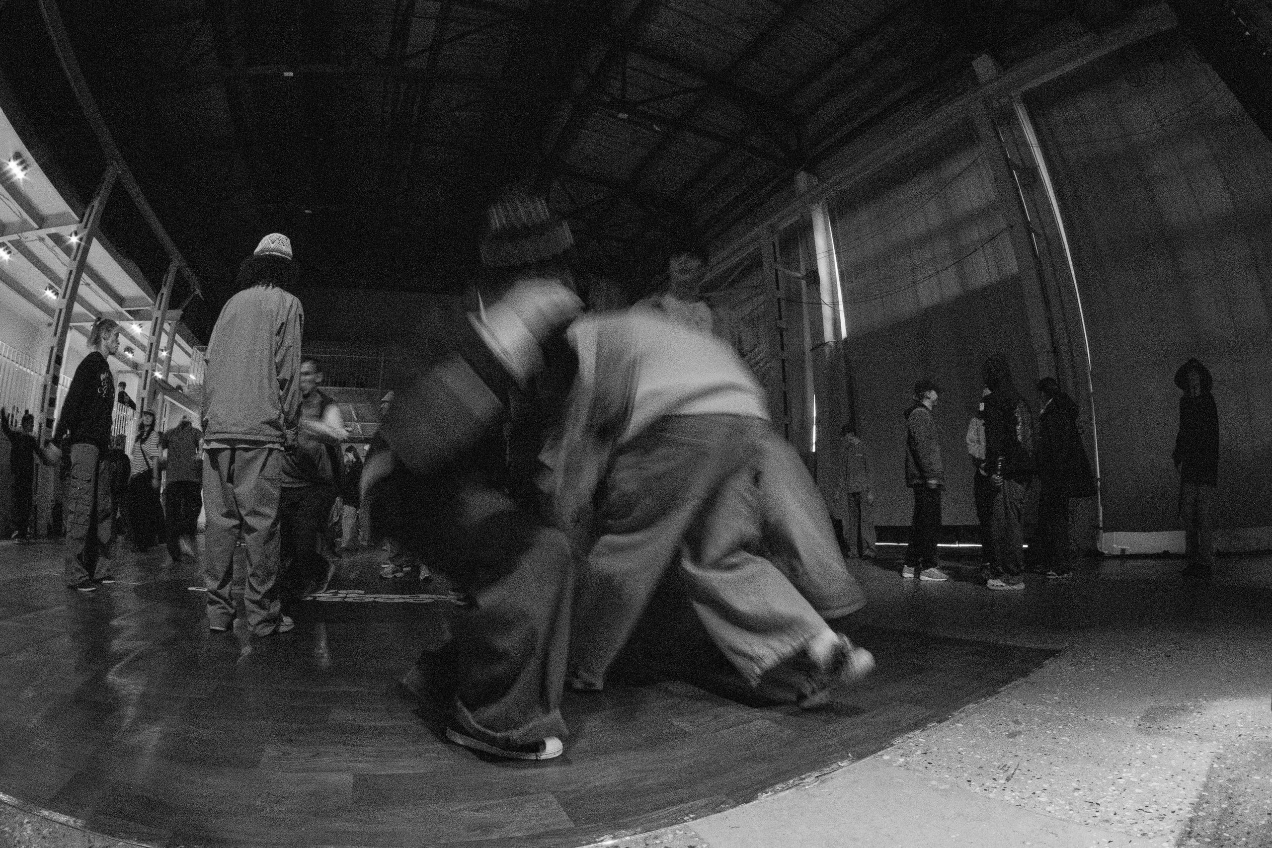 LORDS OF THE UNDERGROUND 27/10/25 (@youlovebu). Соня бу тебя сфоткала