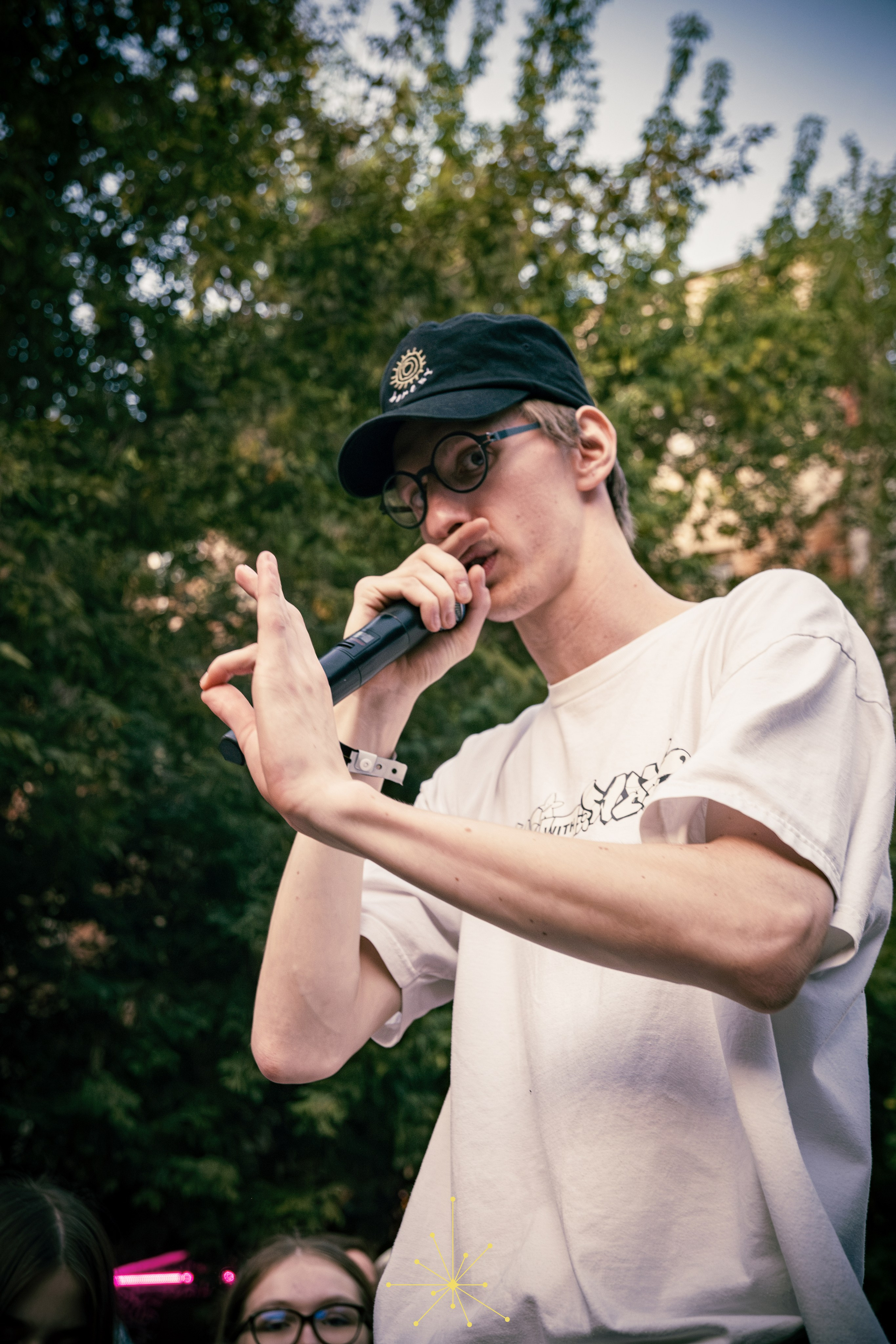 БЫТИЕ ФЕСТИВАЛЬ 24-25/07 (@youlovebu). Соня бу тебя сфоткала