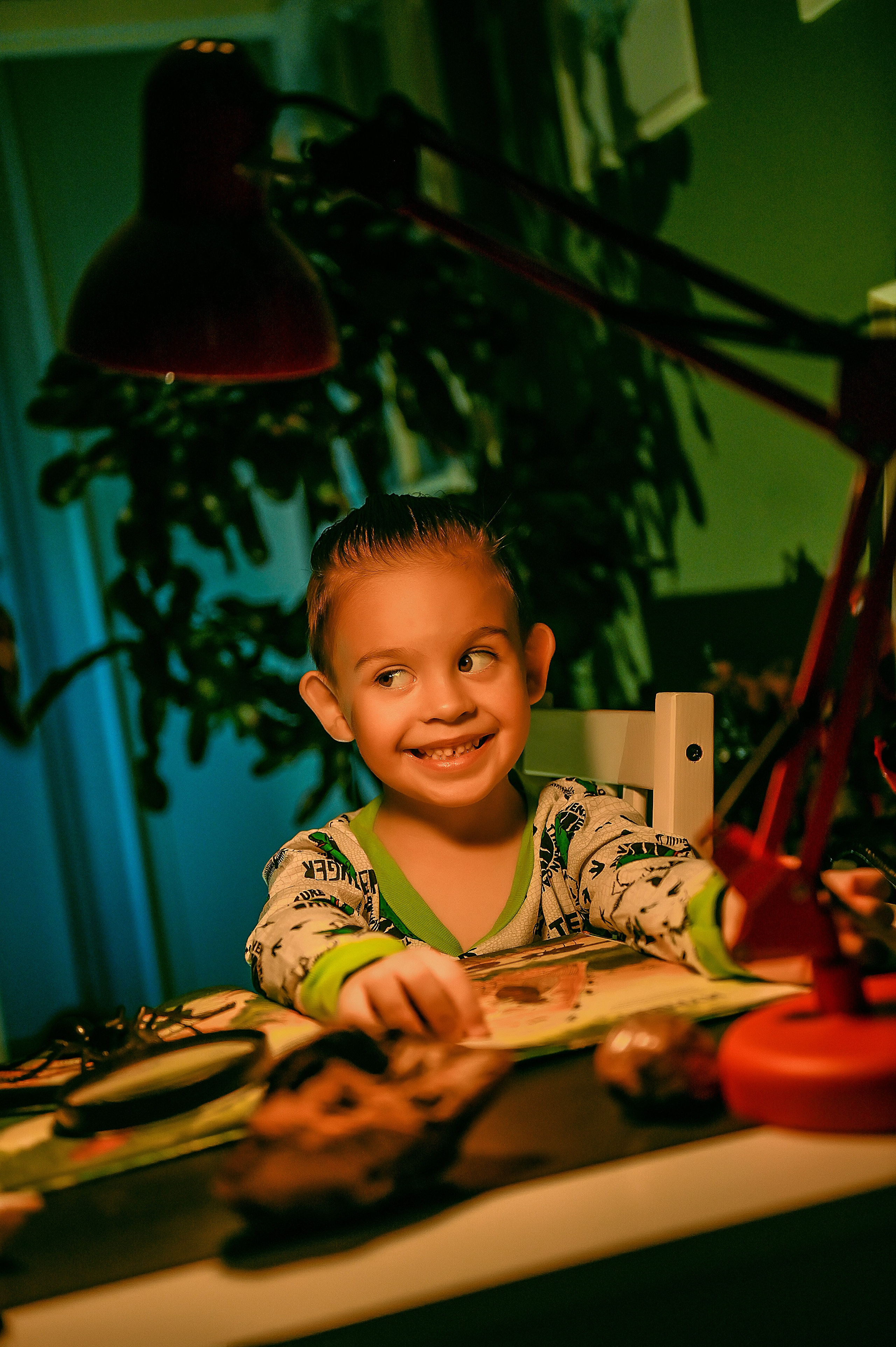 Детская домашняя кабинет натуралиста. Свадебный, семейный, детский, контент фотограф в Омске Максим Ильин