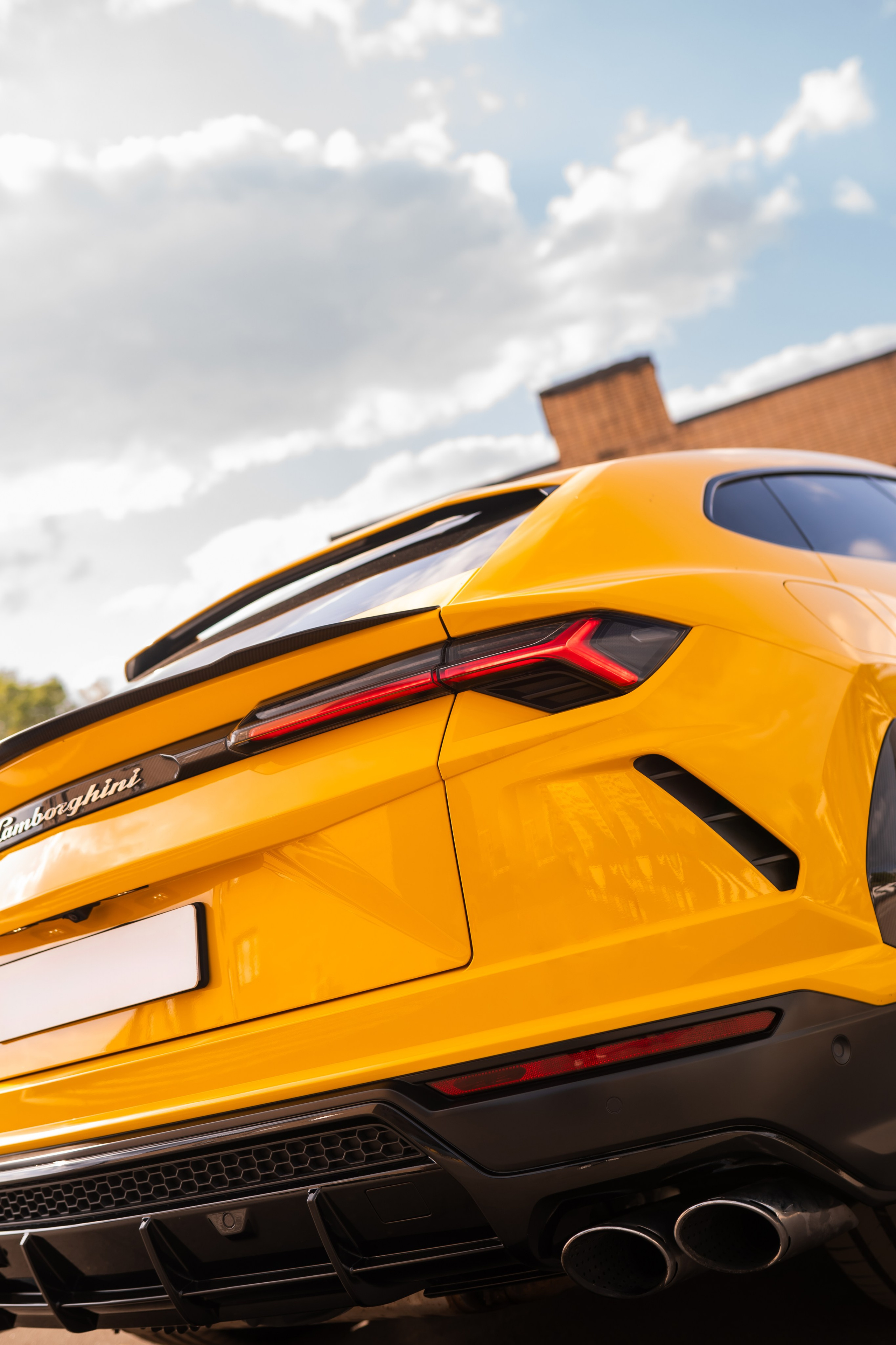 Lamborghini Urus. Mirllaev