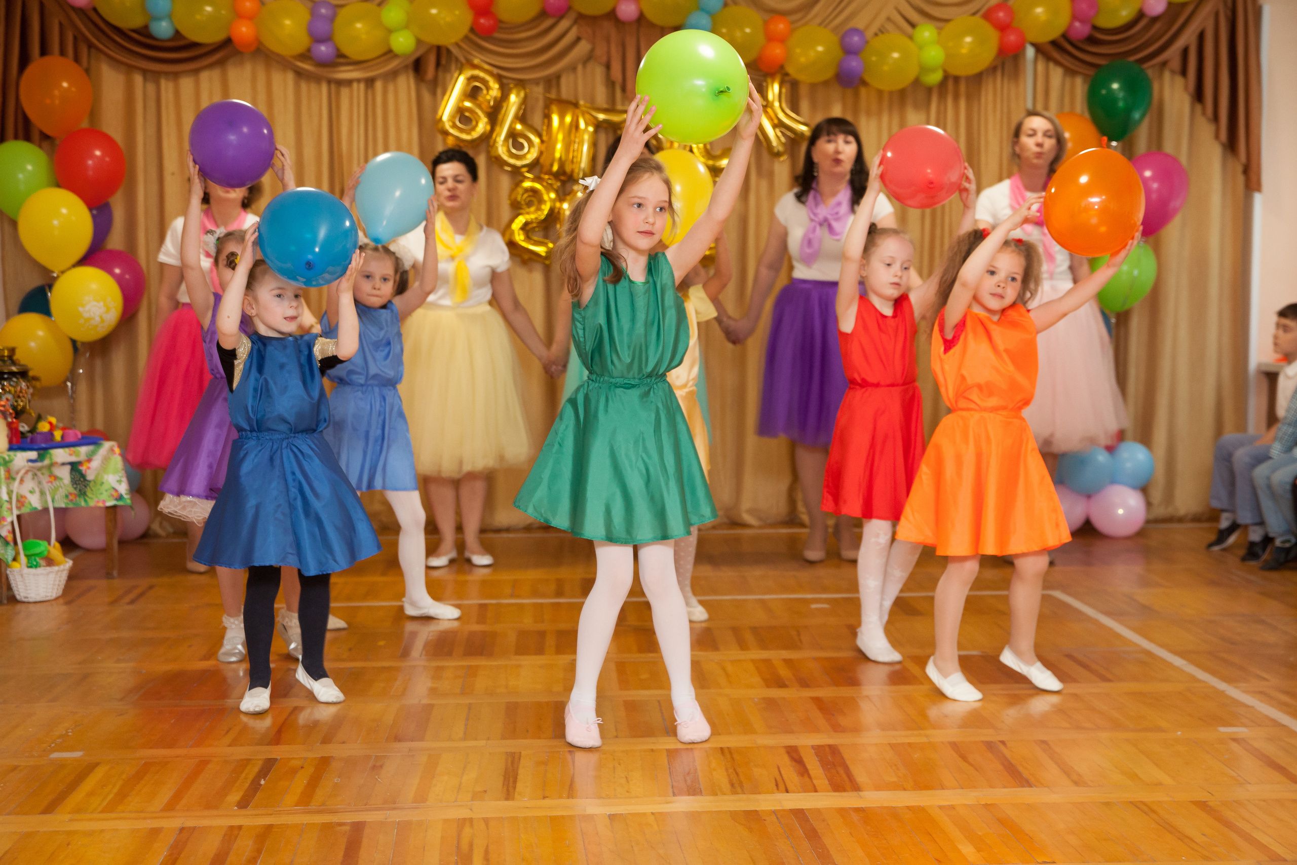 Праздники в Детском Саду. Выпускные альбомы Москва. Фотограф Шукурова Кристина