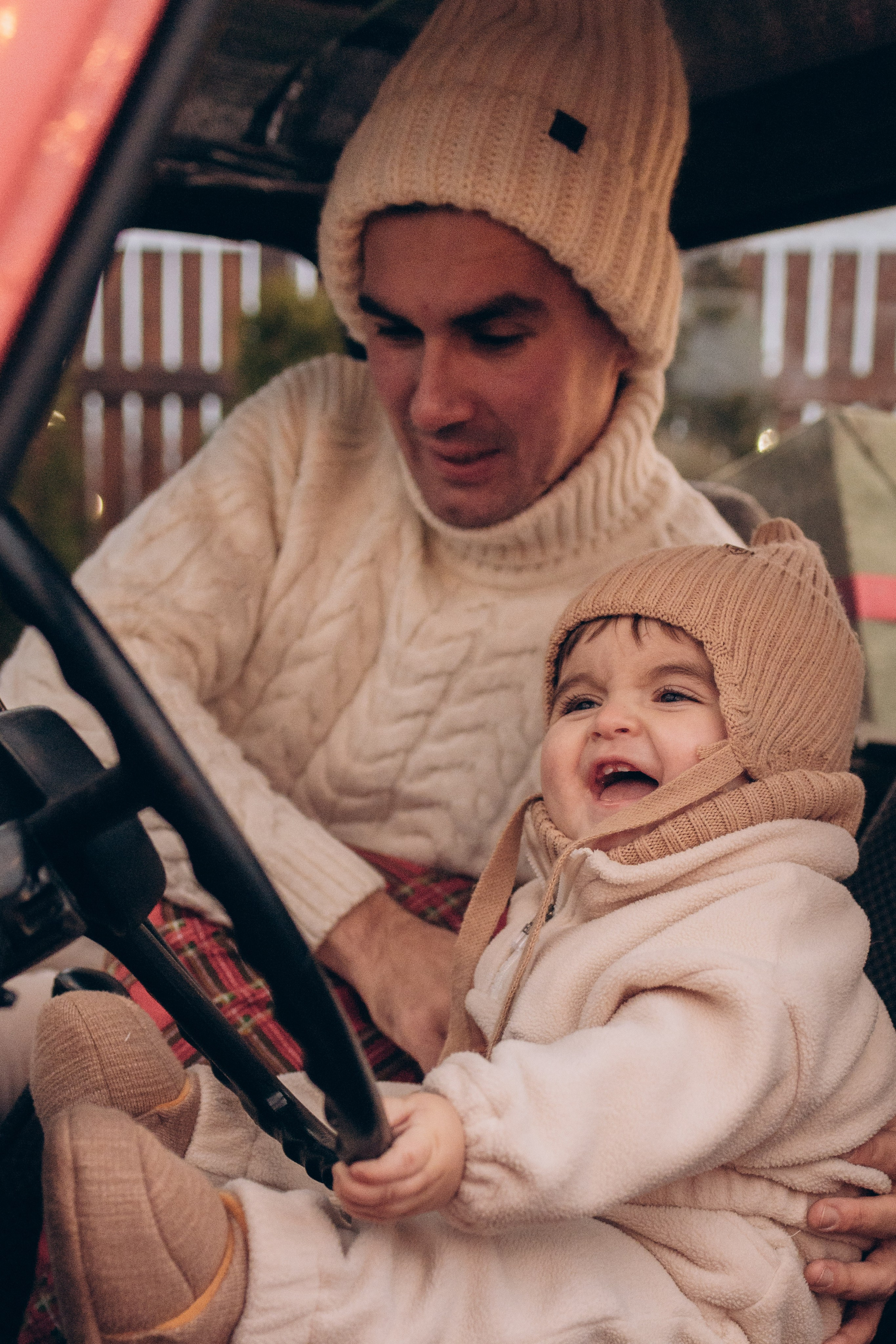 Семейная новогодняя фотосессия в Леона даче. Семейный и детский фотограф в Санкт-Петербурге Павлова Елена
