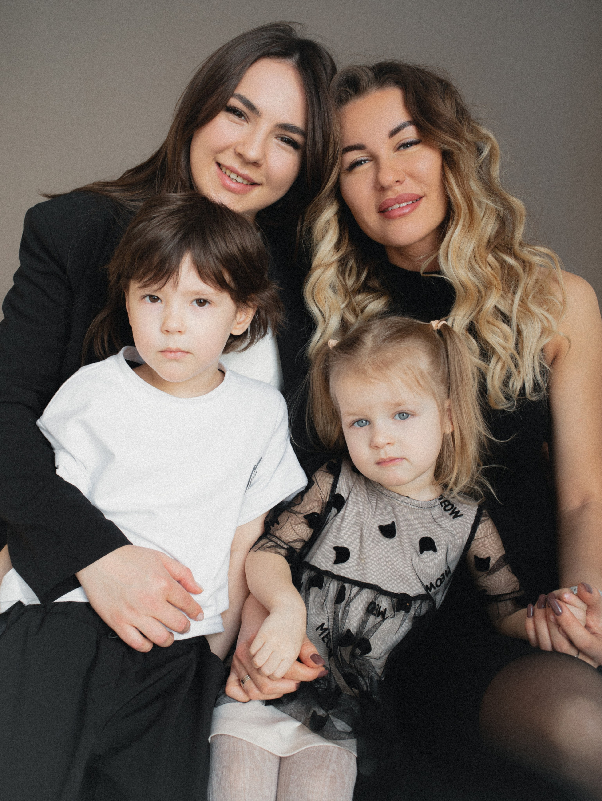 Семья Лизы. Фотограф в Москве и Сургуте Алла Лесовая. Снимаю каталог для брендов и индивидуальные портреты для людей