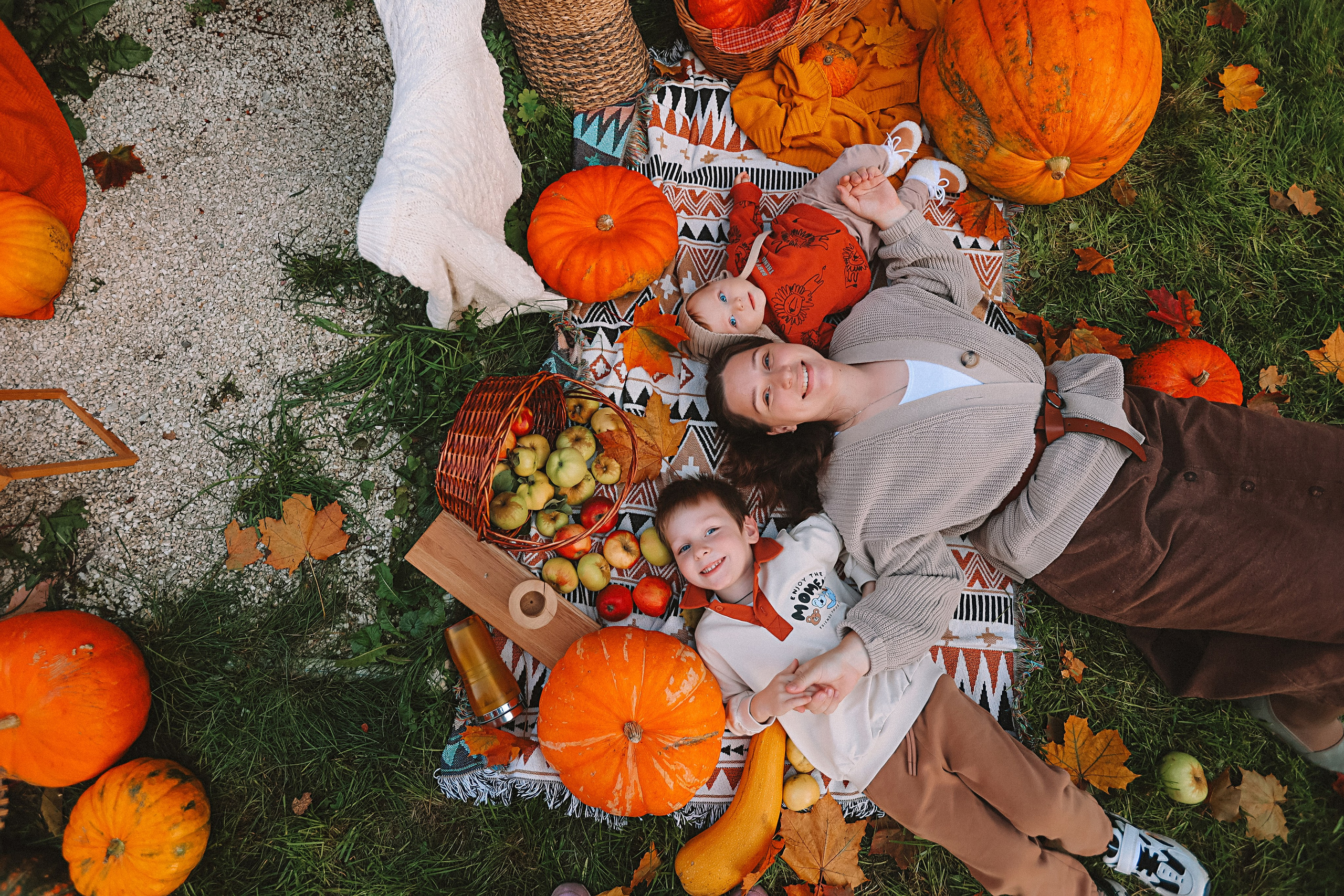 Тыквы. Семейный фотограф Тюмень, фотограф на роды Салмина Мария