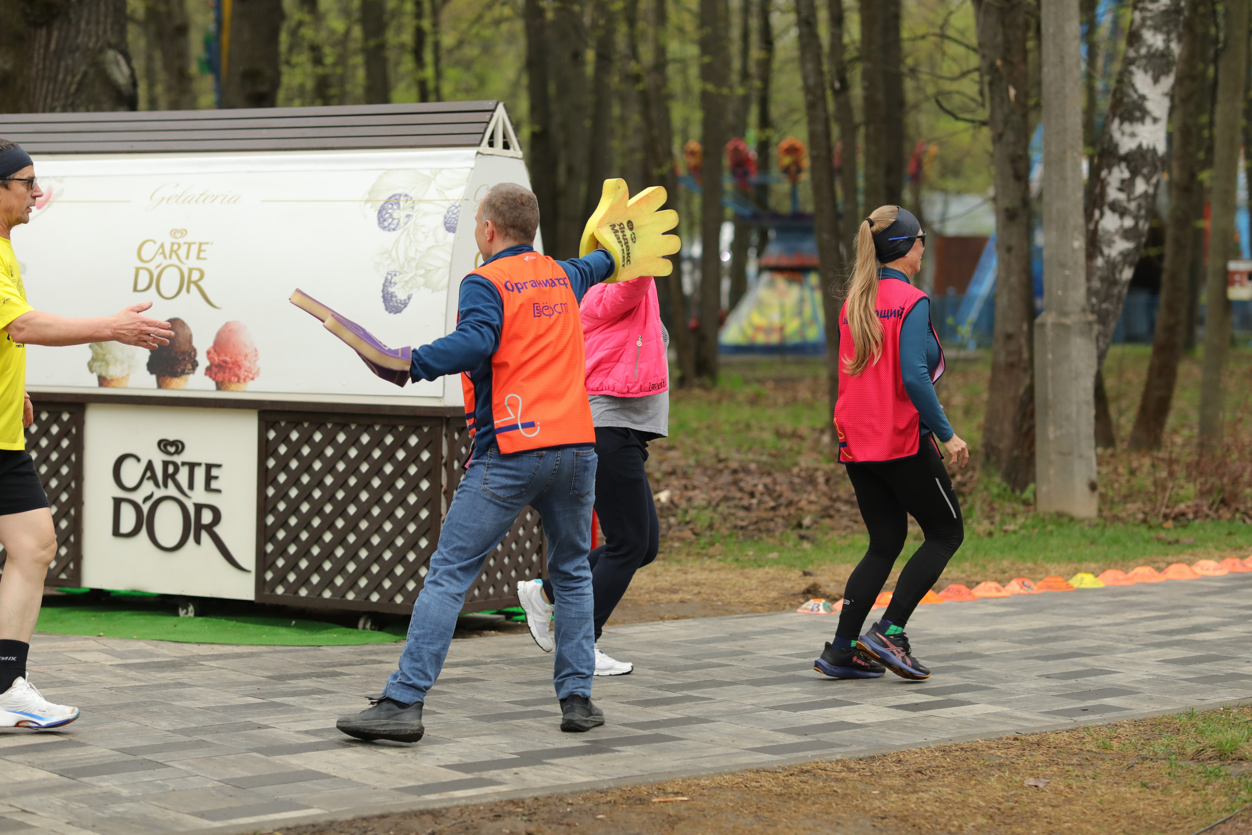 100 забег 5 вёрст Химки. Фотограф Сергей Ловкий