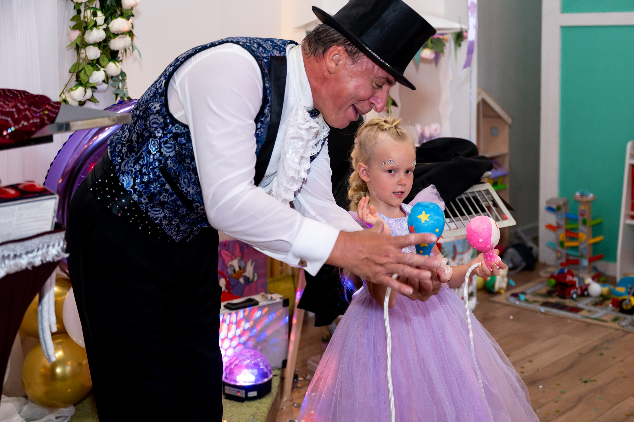 ДР в лофте с фокусником