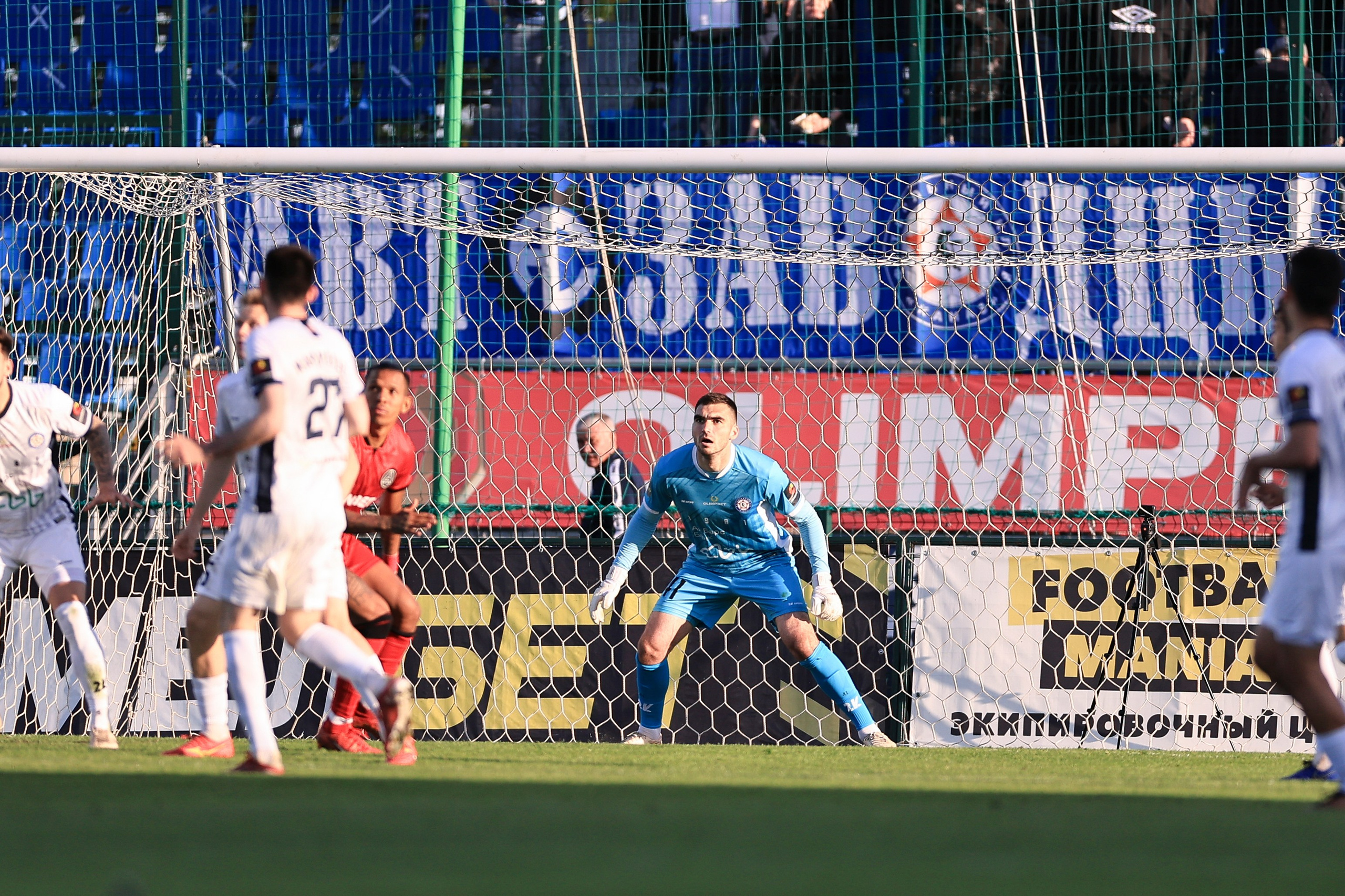 ФК Камаз — ФК Акрон. Спортивный репортажный фотограф Казань Нафис Сиразетдинов