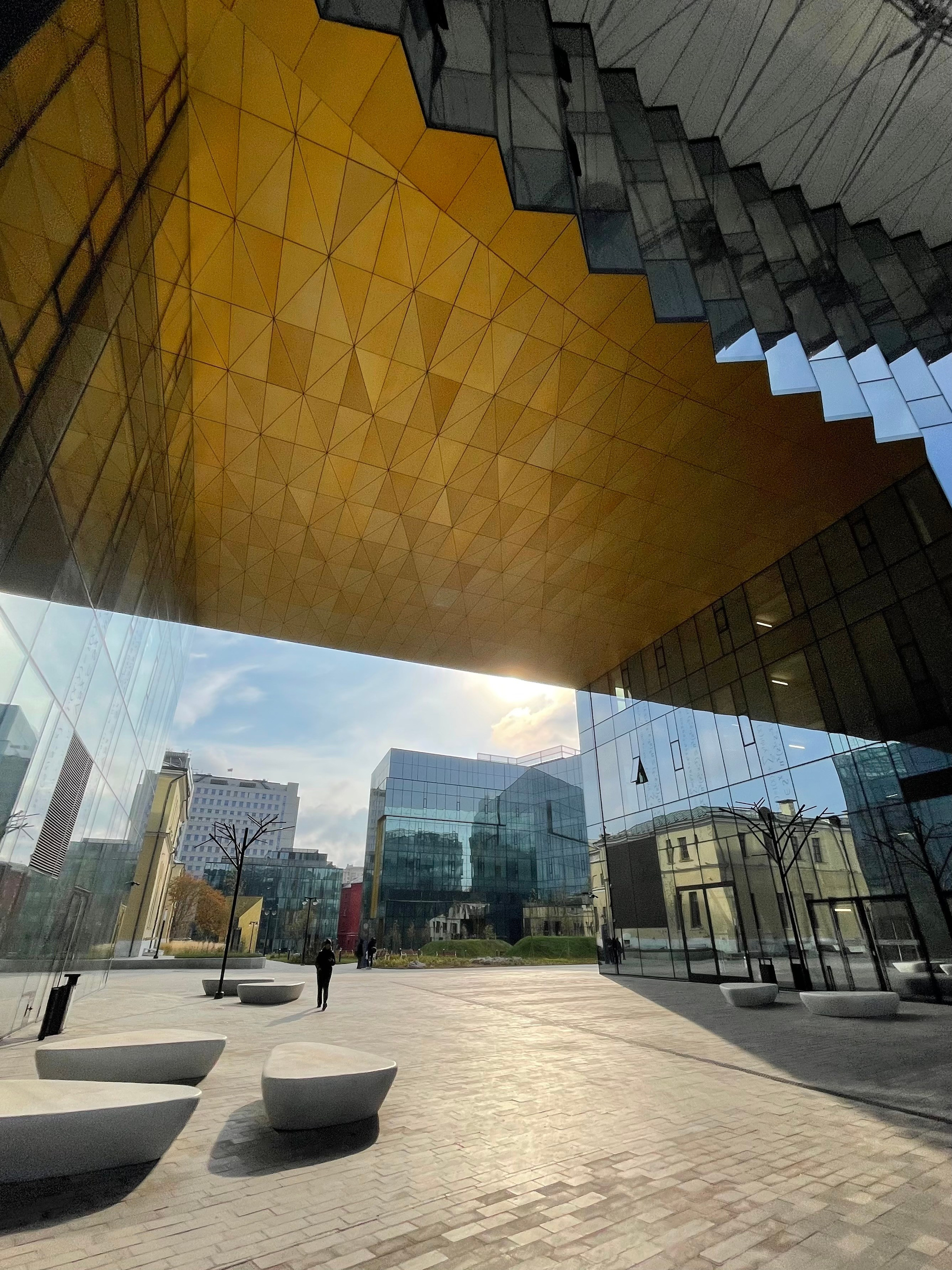 Автор: Виктор Иванов