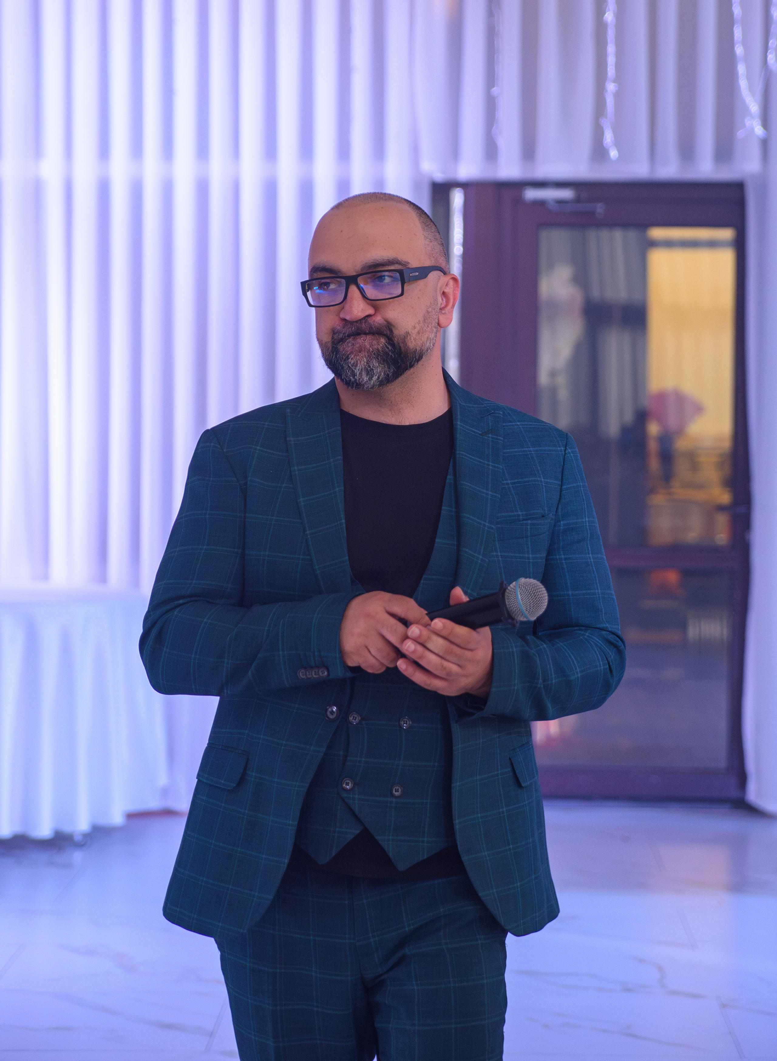 Концерт «КРАСКИ». Профессиональный спортивный фотограф в Санкт-Петербурге