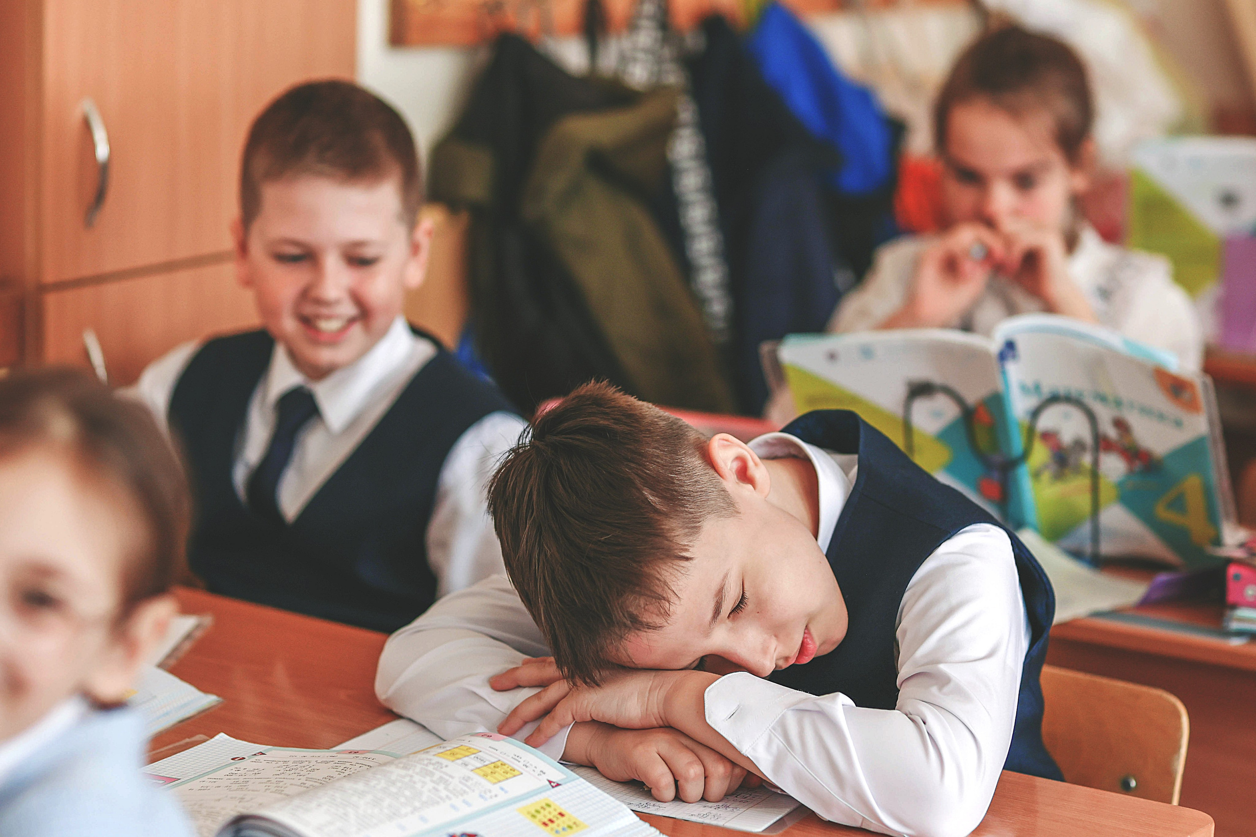 Школьная история. Выпускные школьные альбомы в Иркутске и Краснодаре