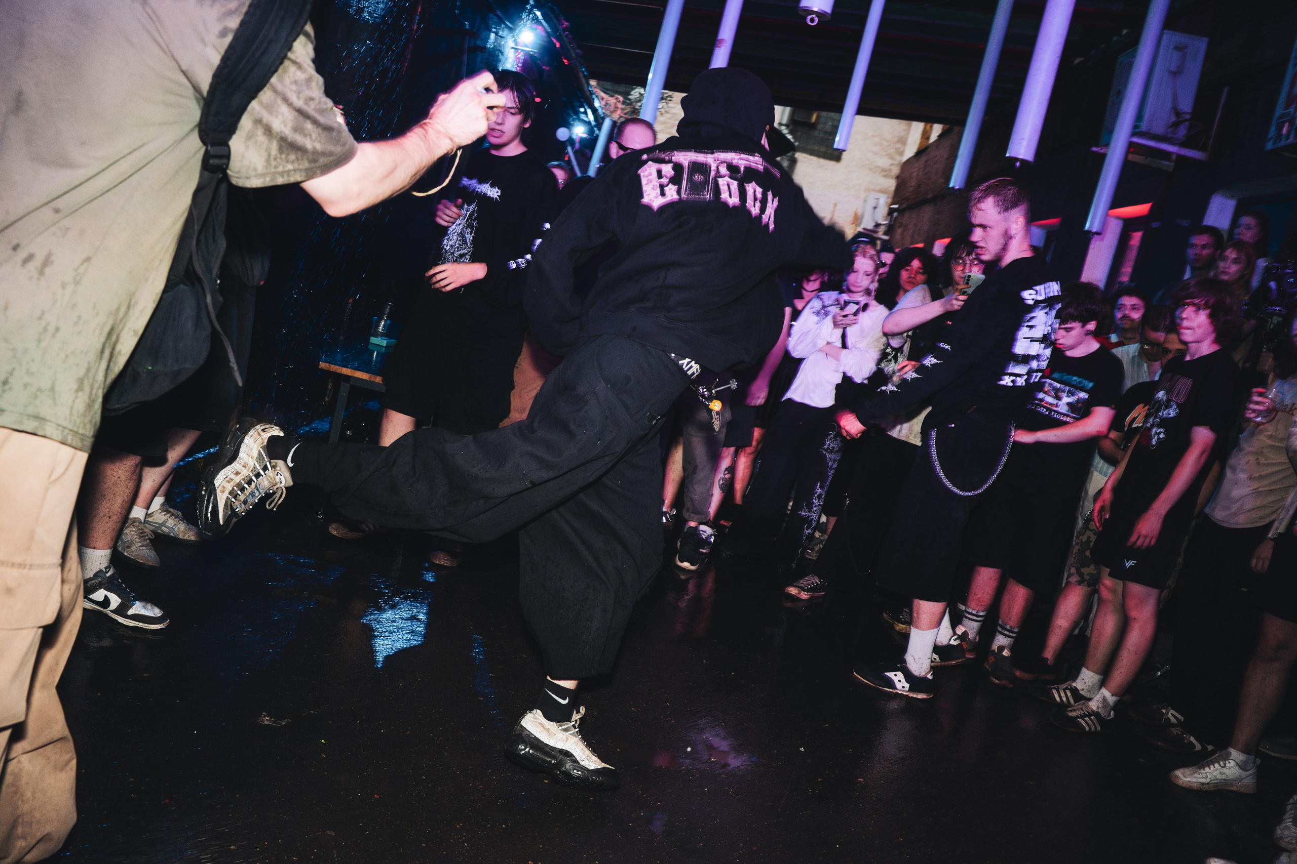 /brainrot/, ://Sign_off, PARTYBREAKER, WLVS 13.06.2026 в Смене. Репортажный фотограф в Москве Legiodot