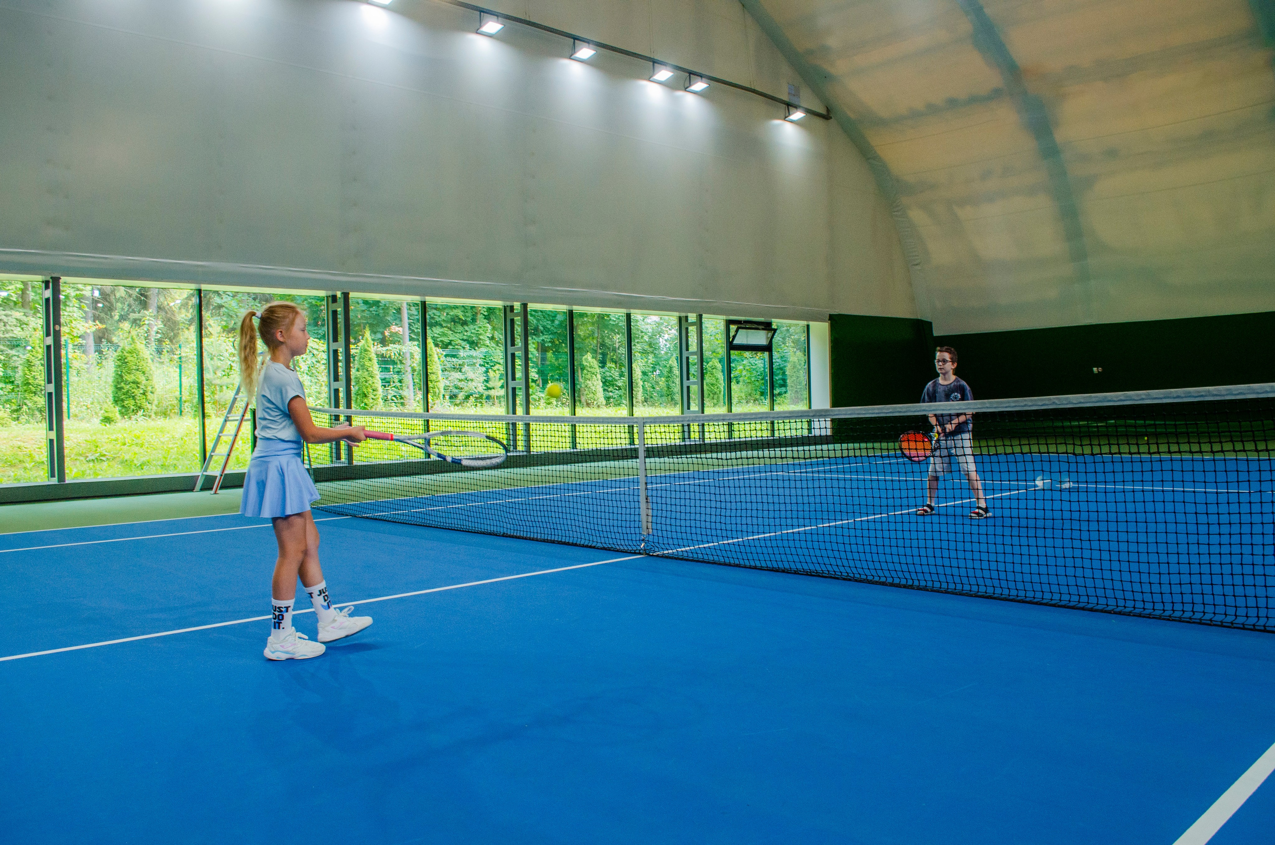 Золотая подача🎾. Свет, камера, улыбка!