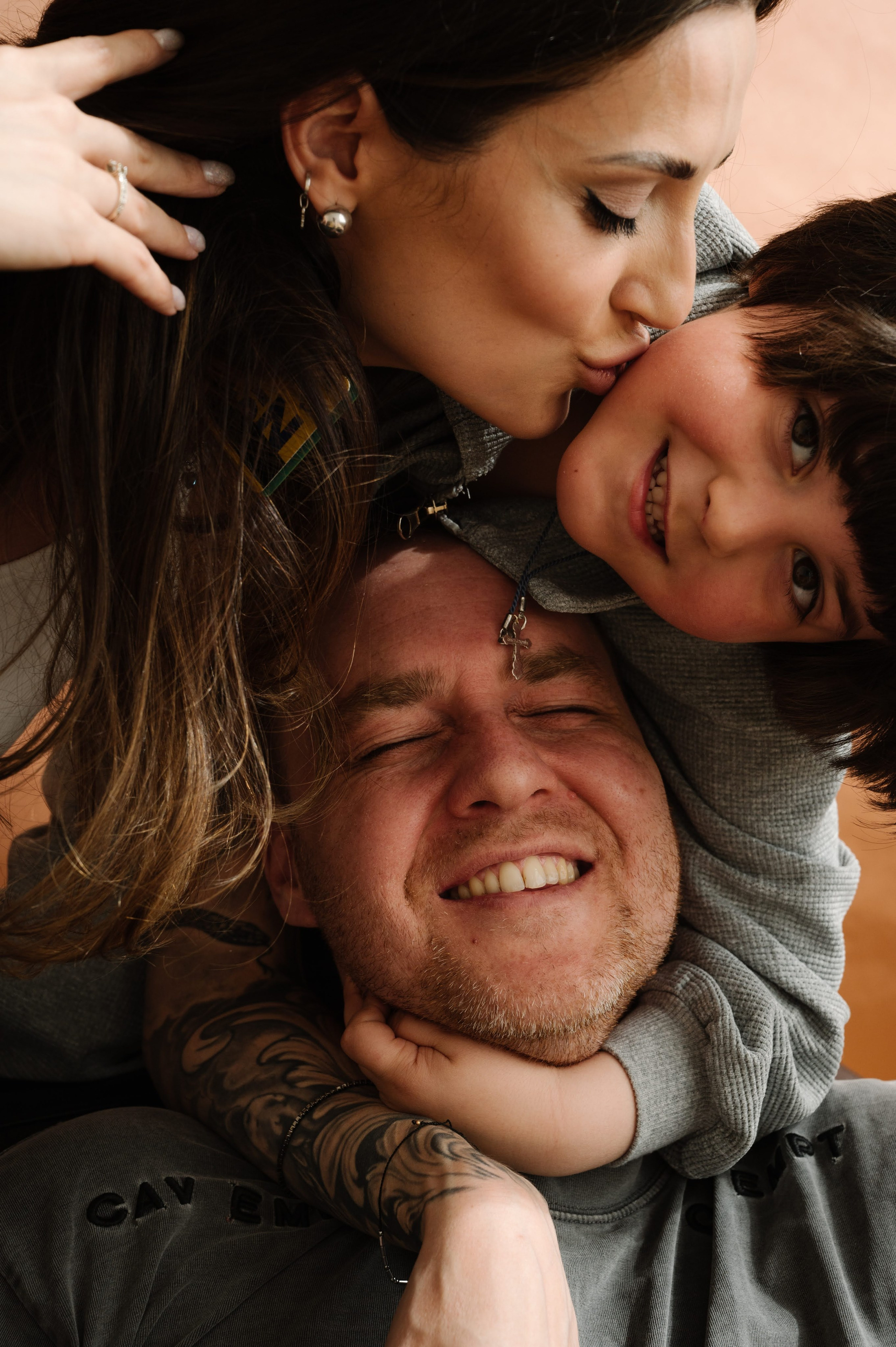 Профессиональный фотограф беременности в СПБ. Стильные фотосессии беременности в стиле минимализм и классическая фотография