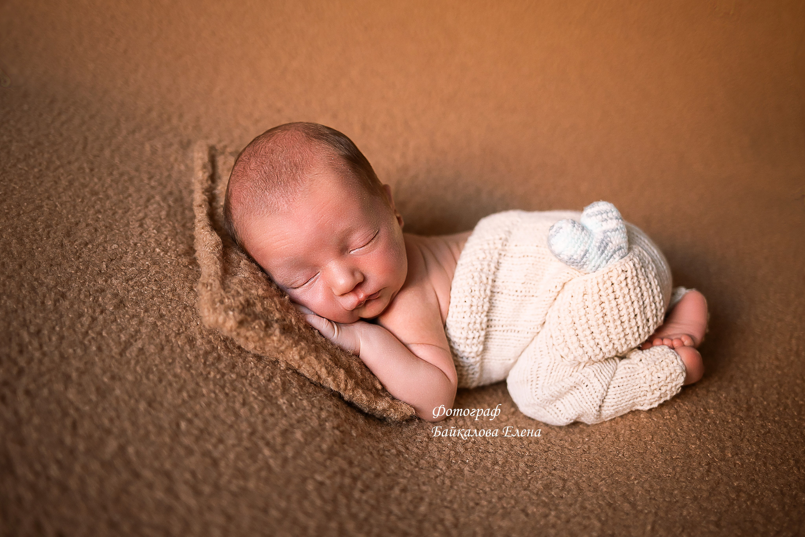 Фотосессия новорожденного. Фотограф новорожденных в Новосибирске