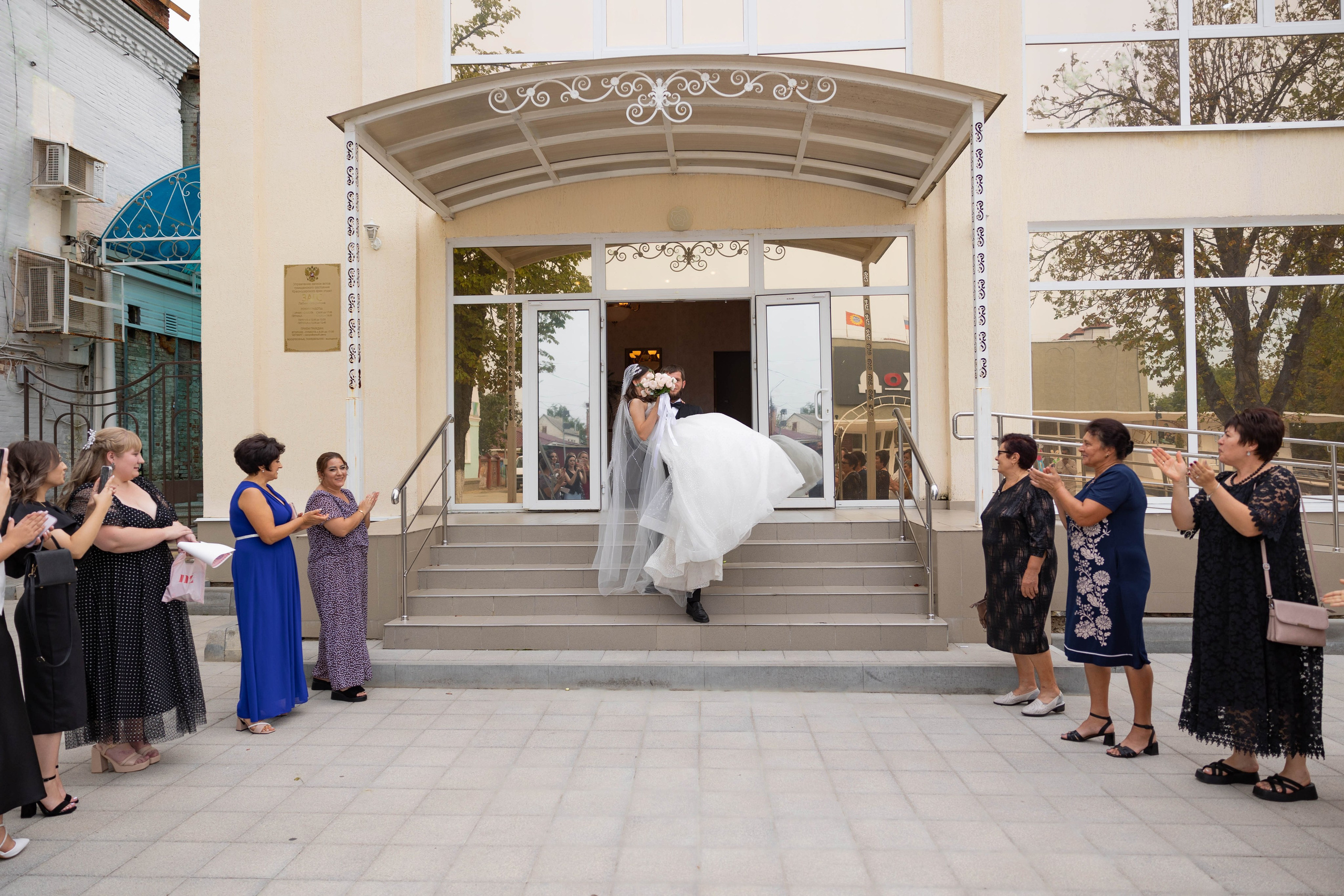 Милана и. Видеосьемка, фотосьемка свадеб, юбилеев, утренников в Краснодарском кр