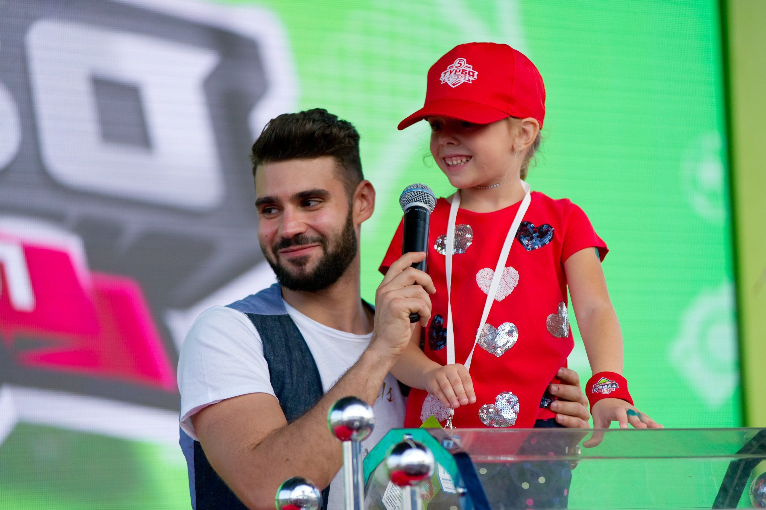 Турбофутбол (корпоративное соревнование «Пятерочки»). Репортажный фотограф и видеограф Слава Думчев. Тимбилдинги, отчетники, корпоративы