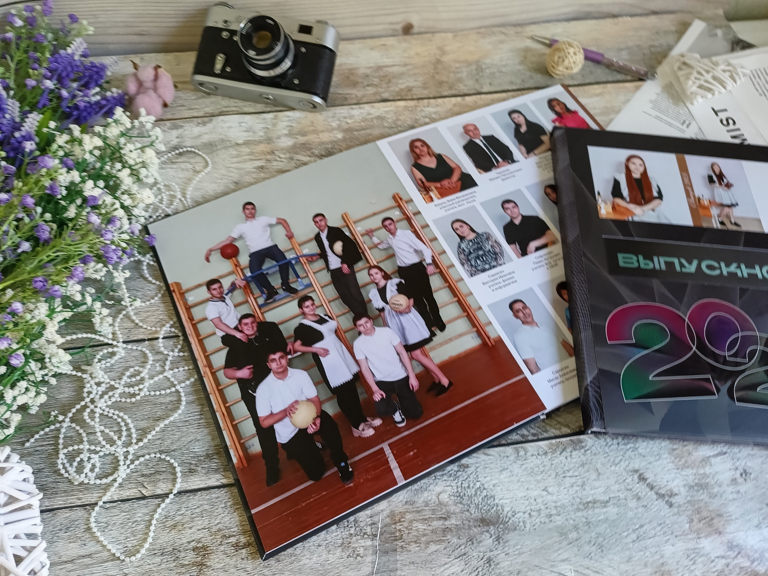 Школьные альбомы. «ФотоЛерия» ФОТОГРАФ ВЫПУСКНЫЕ АЛЬБОМЫ