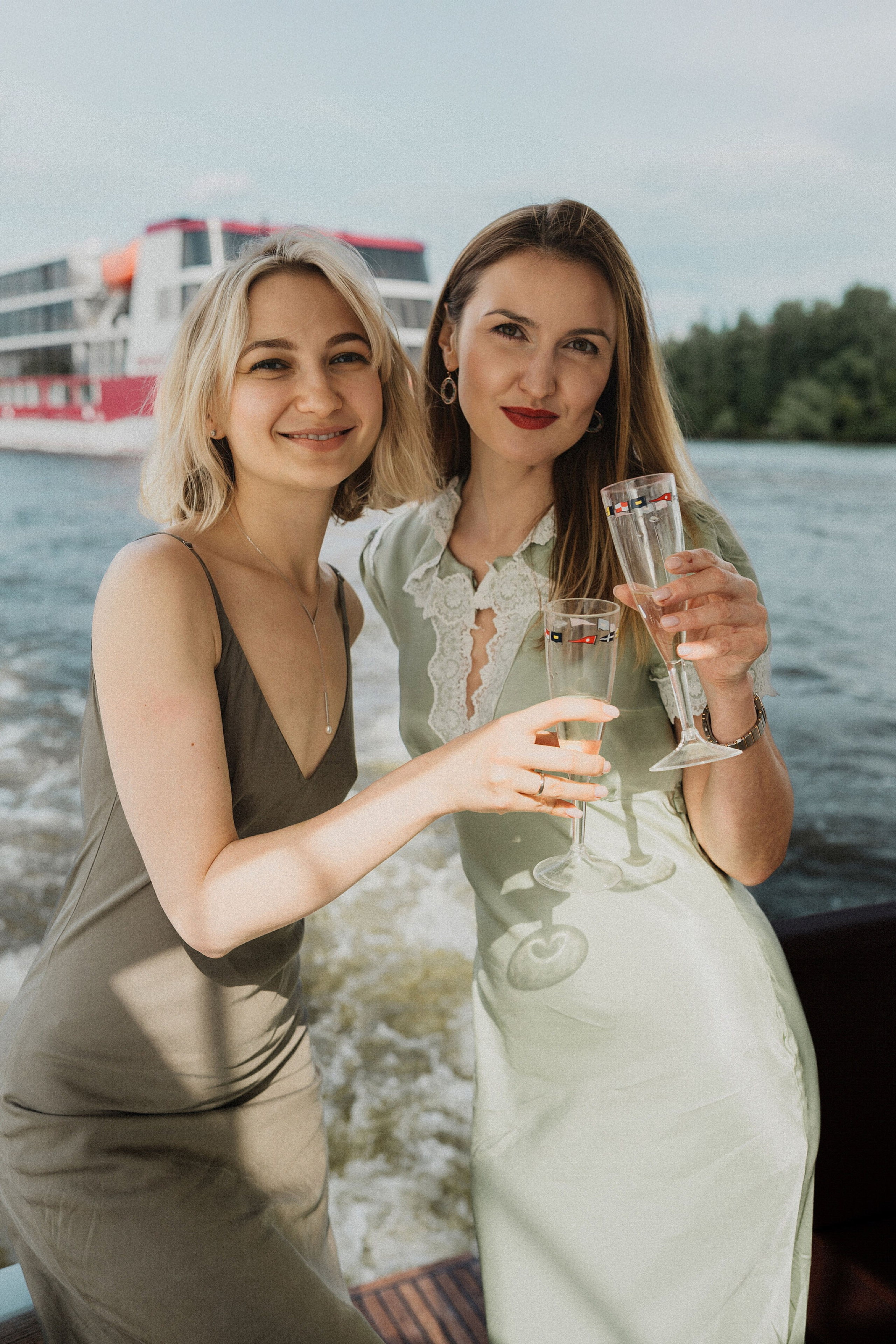 Девичник на яхте. Фотограф в Москве Ангелина Ким