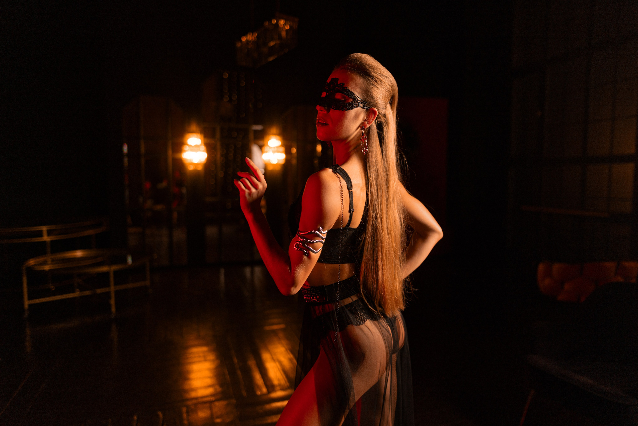 Студийная фотосессия в интерьере в Воронеже для Виктории