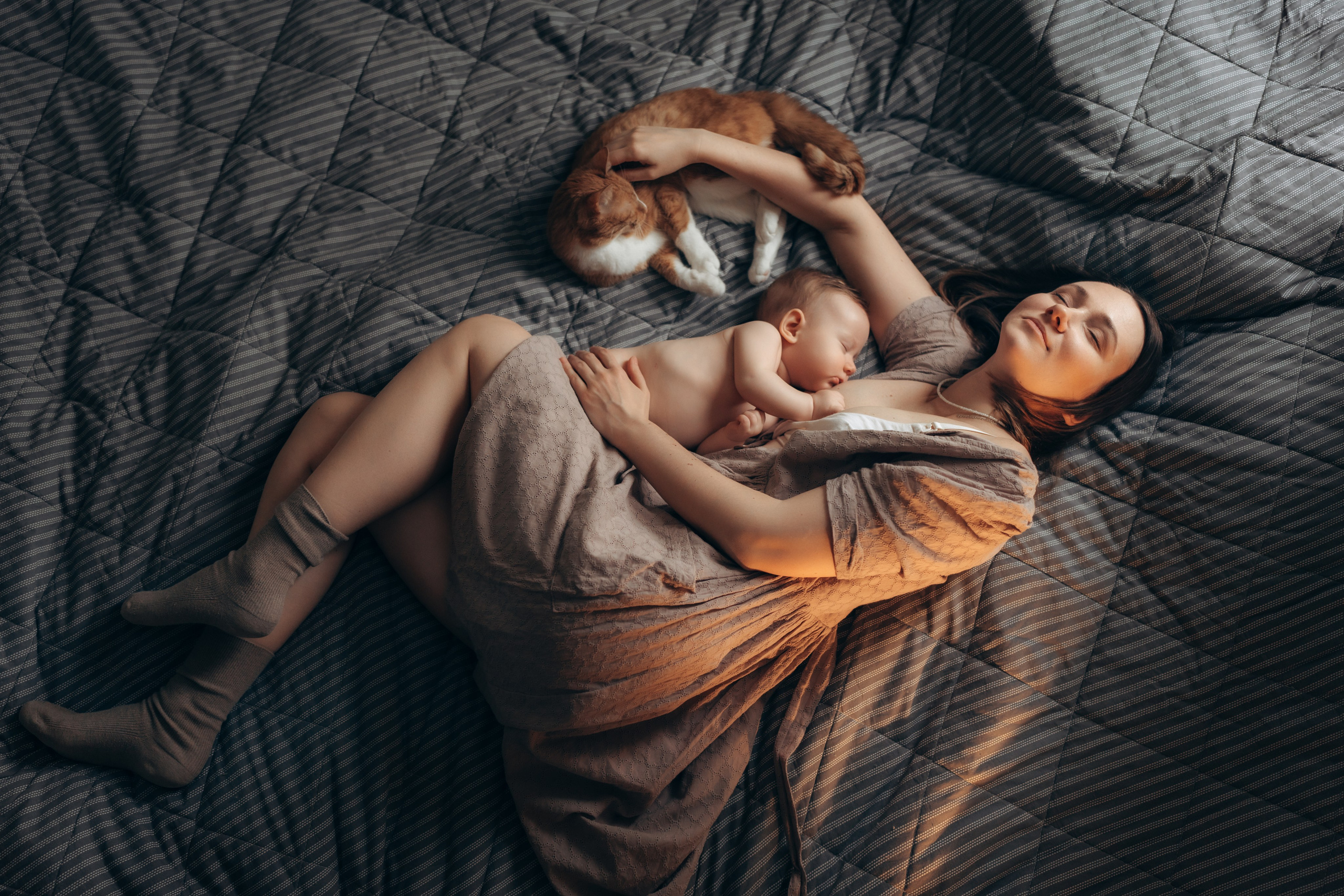 Домашняя фотосессия мамы и дочки. Детский, семейный и ньюборн фотограф в Москве Юлия Шуарт