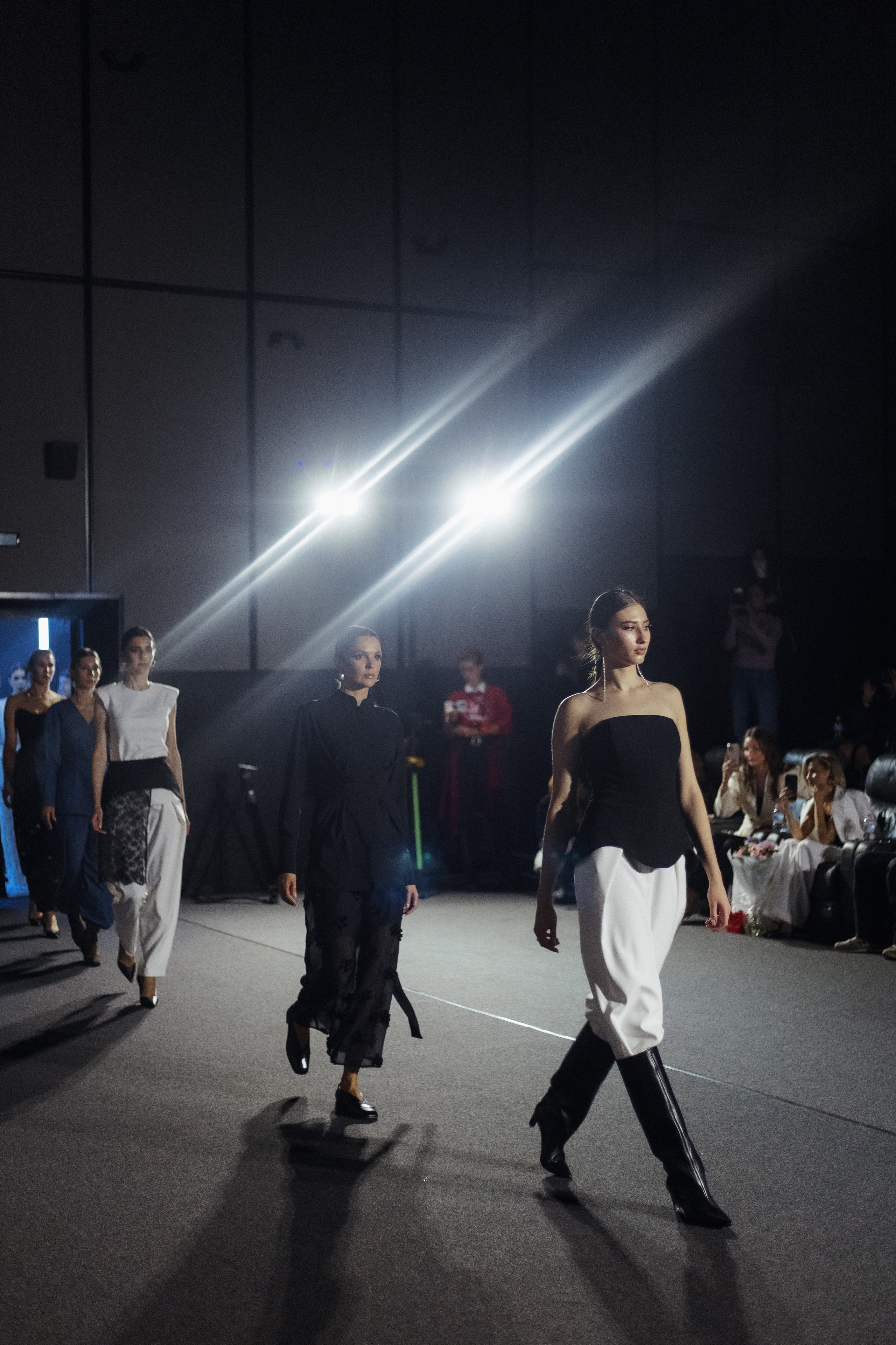 ФЭШН КОНФА. СВОИ. ФОТООТЧЕТЫ-СОБЫТИЯ-МЕСТА