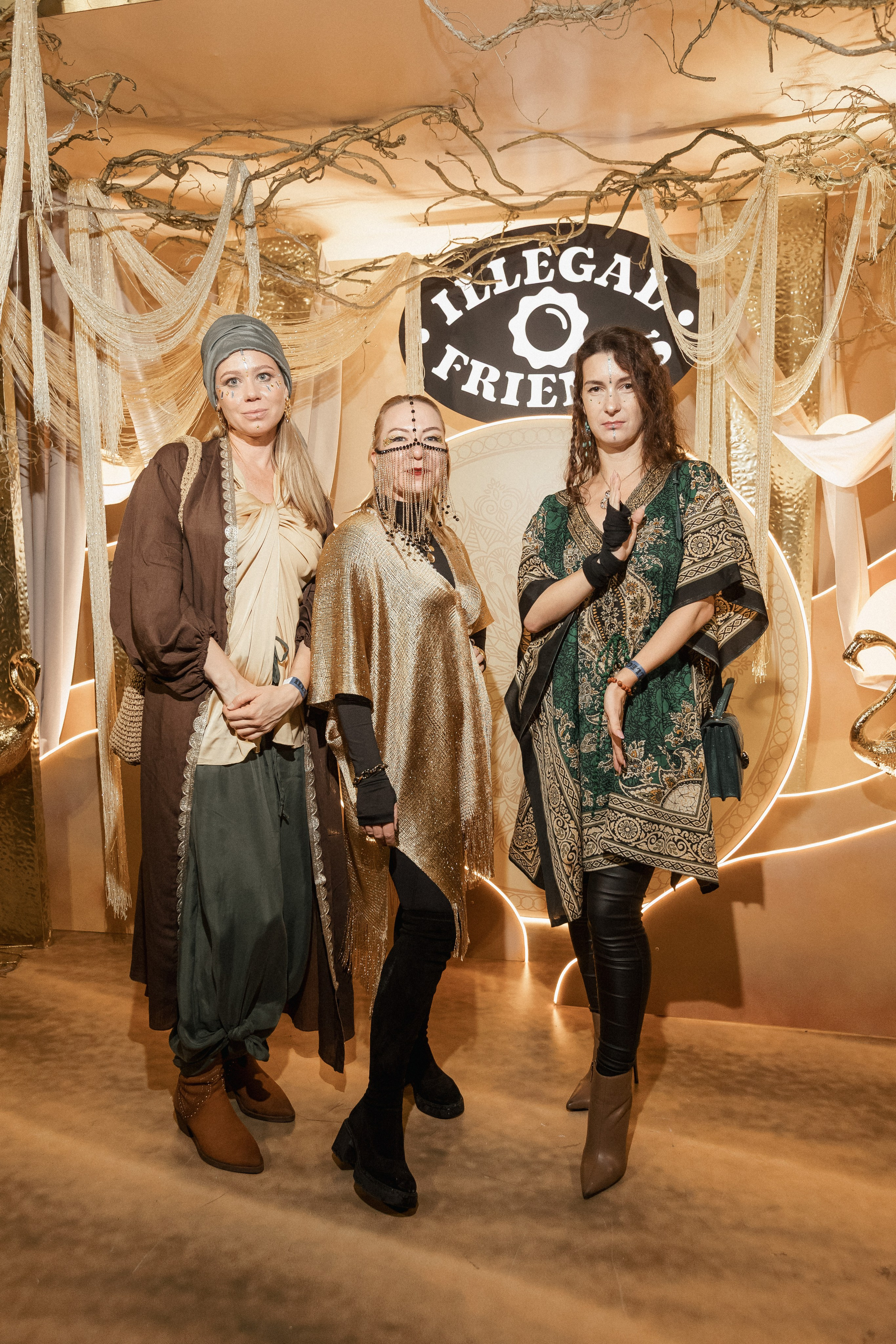 ILLEGAL FRIENDS — MIRAGE [PART I]. СВОИ. ФОТООТЧЕТЫ-СОБЫТИЯ-МЕСТА