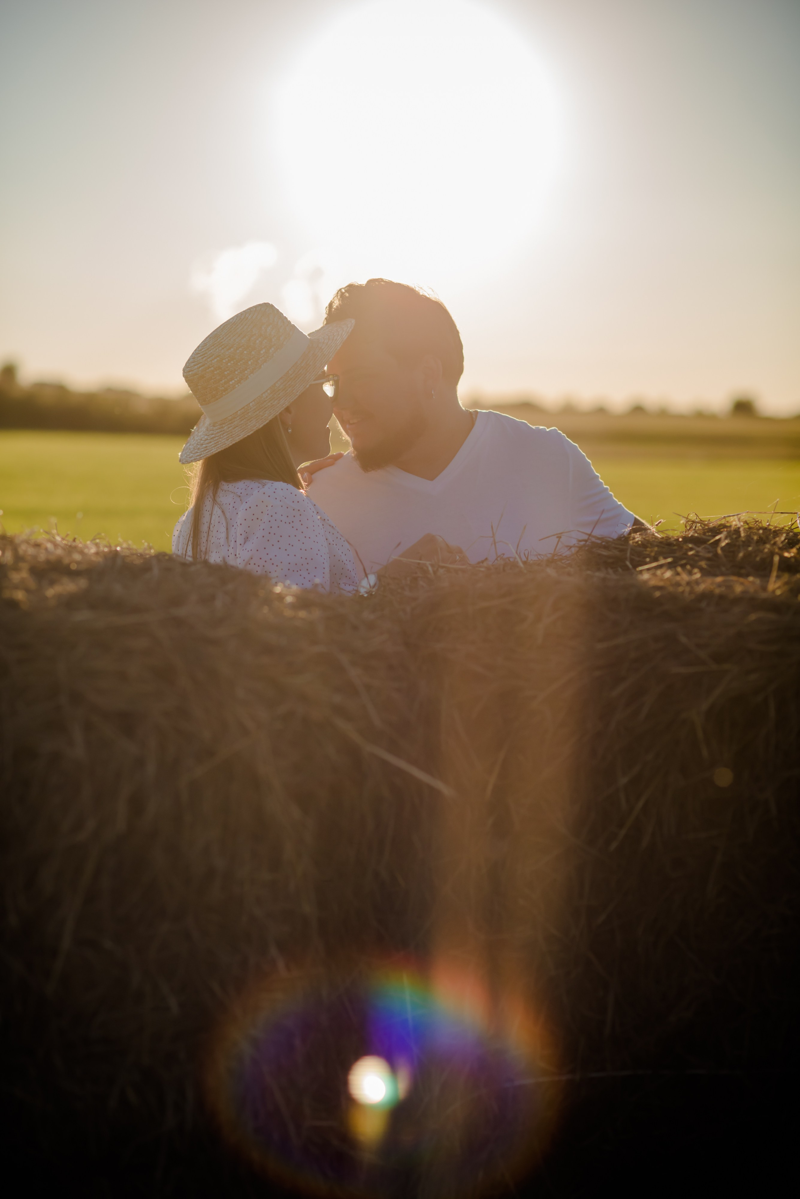 Семья в поле. Свадебный и семейный фотограф Евгения Кононова