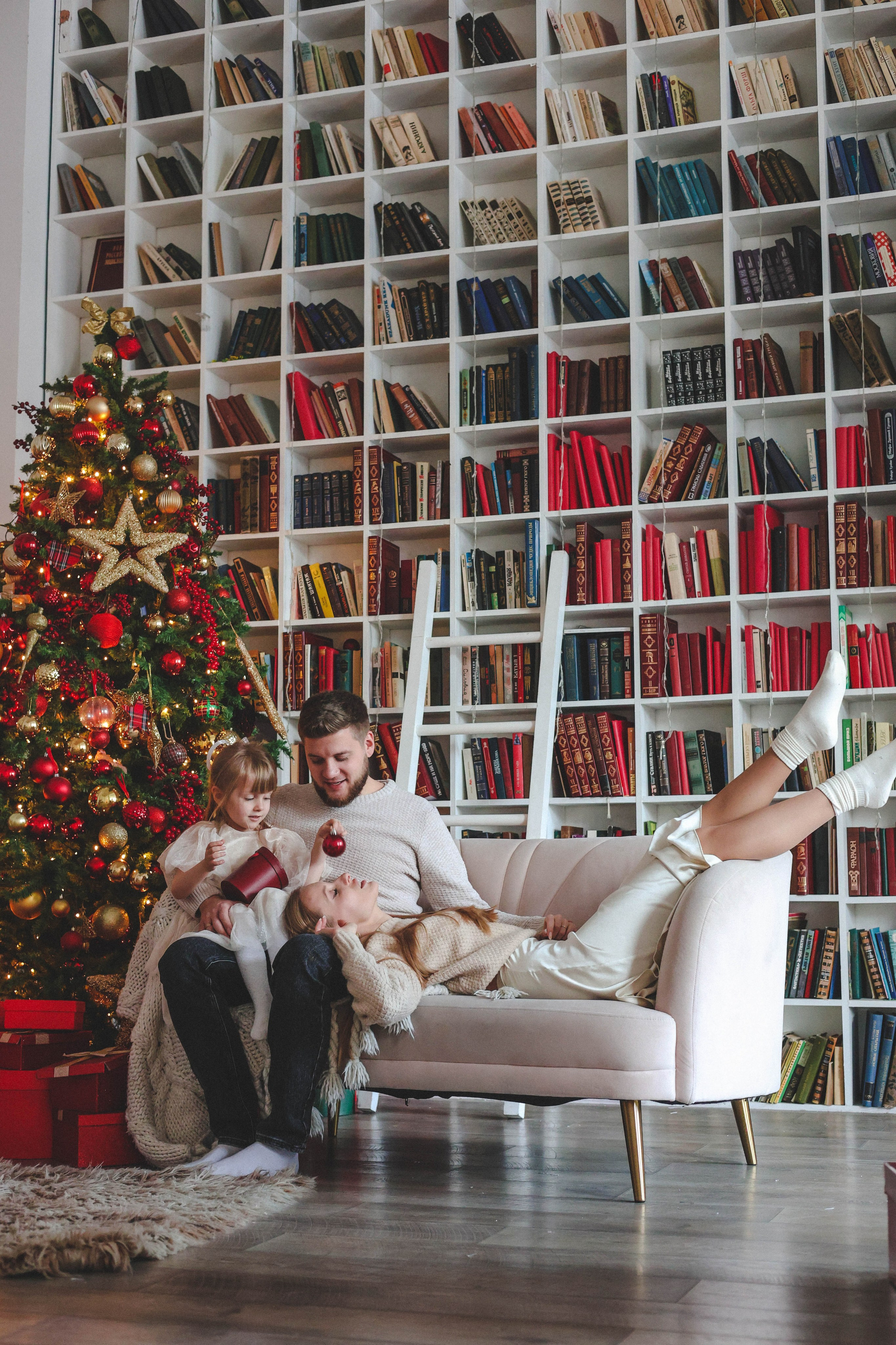 Новогодняя история «Кира и ее семья». Фотограф в Москве Анастасия Калинина