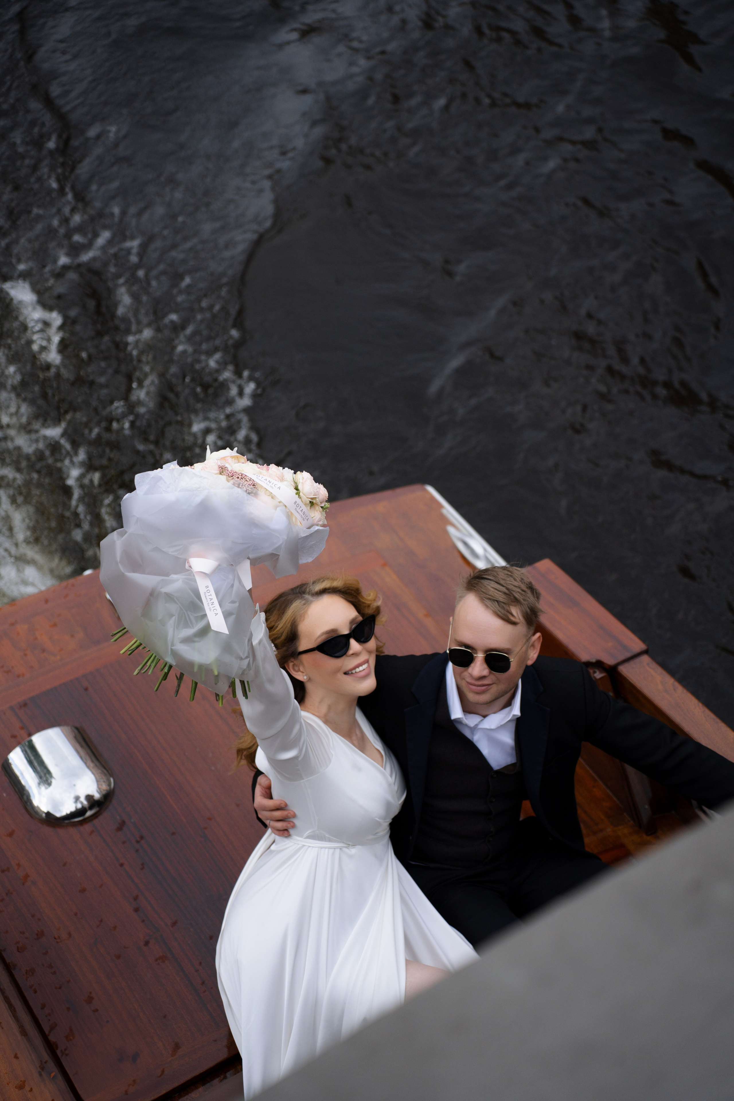 Свадьба на катере. Фотограф Оксана Шавва