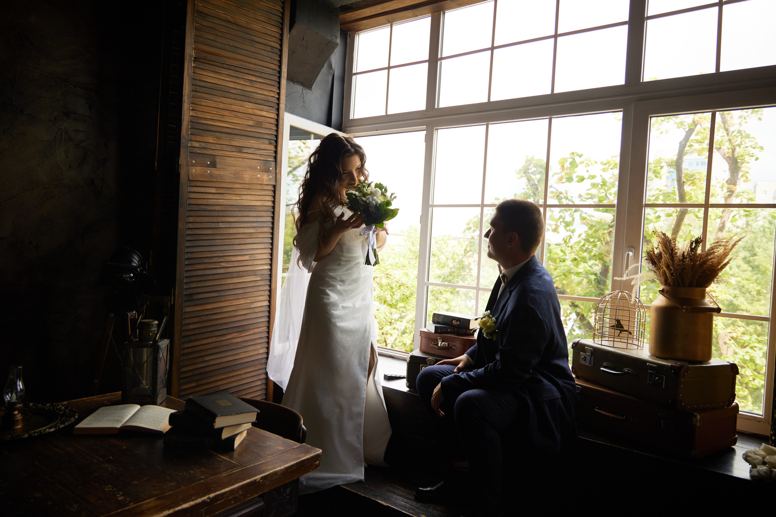 Свадебная фотосессия в студии «ЧеБэ» Самара. Свадебный видеограф и свадебный фотограф в Самаре Олег Слеб