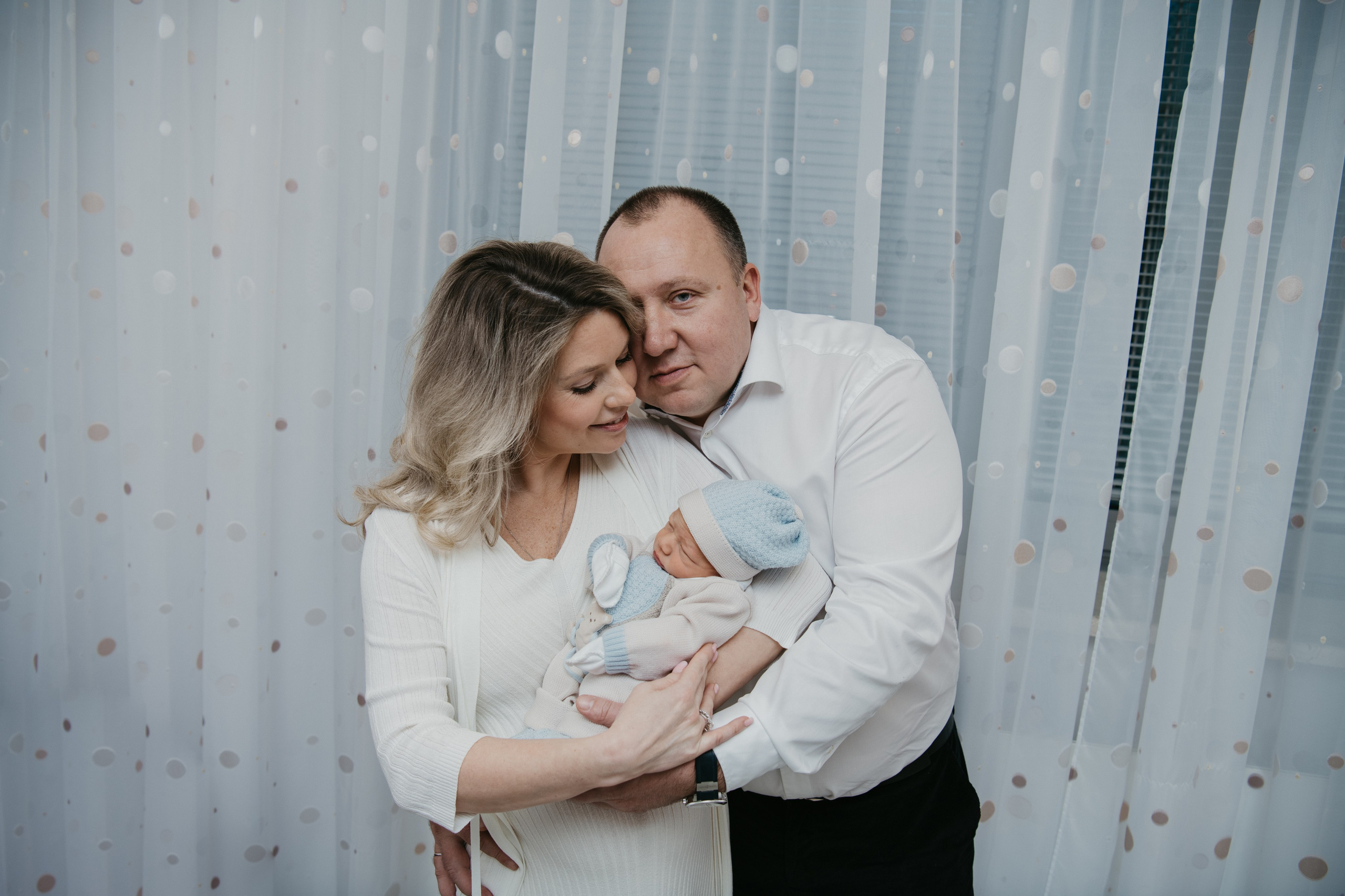 Выписка малыша. Мать и дитя в Лапино. Фотограф на выписку из роддома в Москве и МО