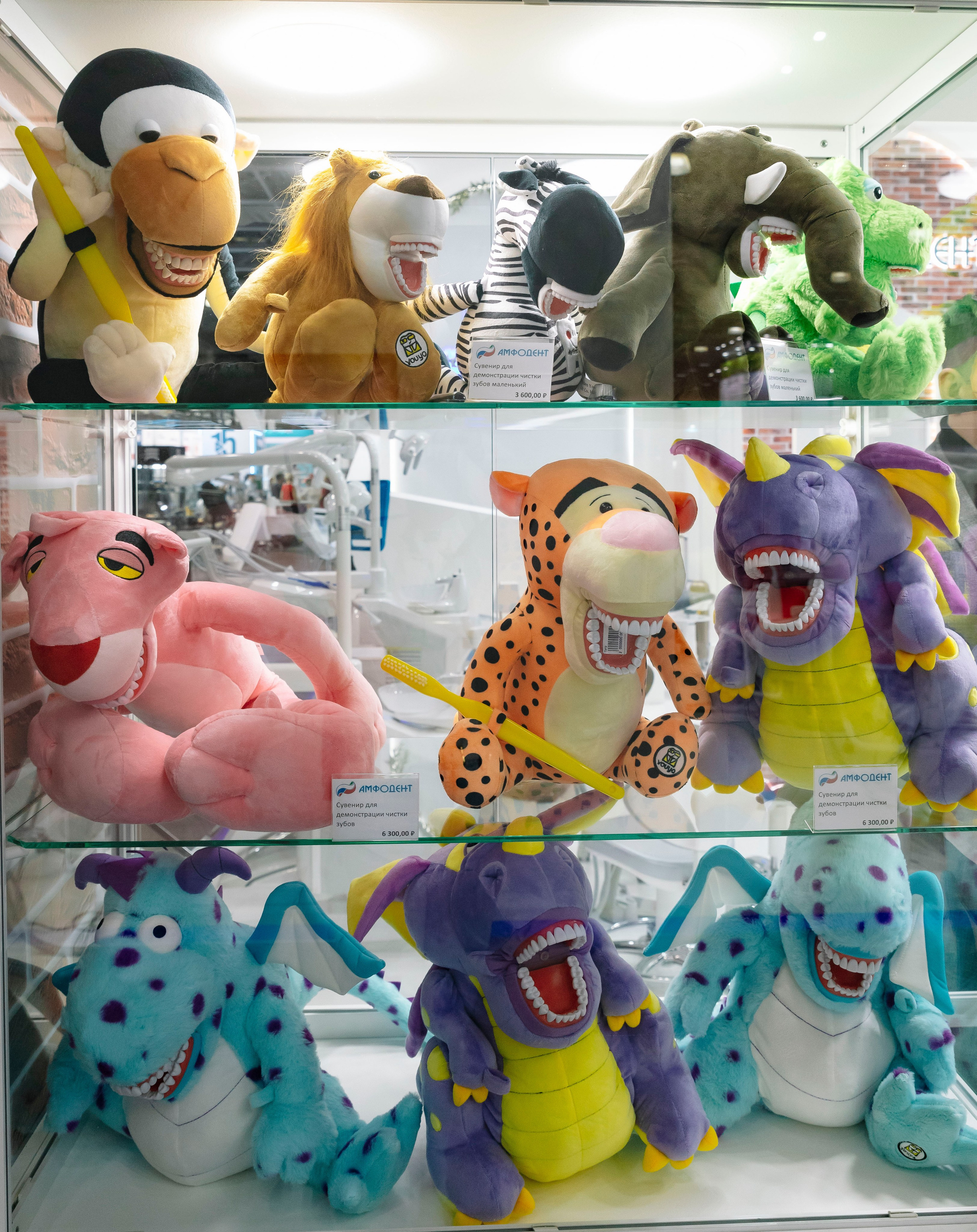 Стоматологическая выставка Dental Salon 2026. Профессиональный фотограф в Москве | Заказать фотосессию и съемку