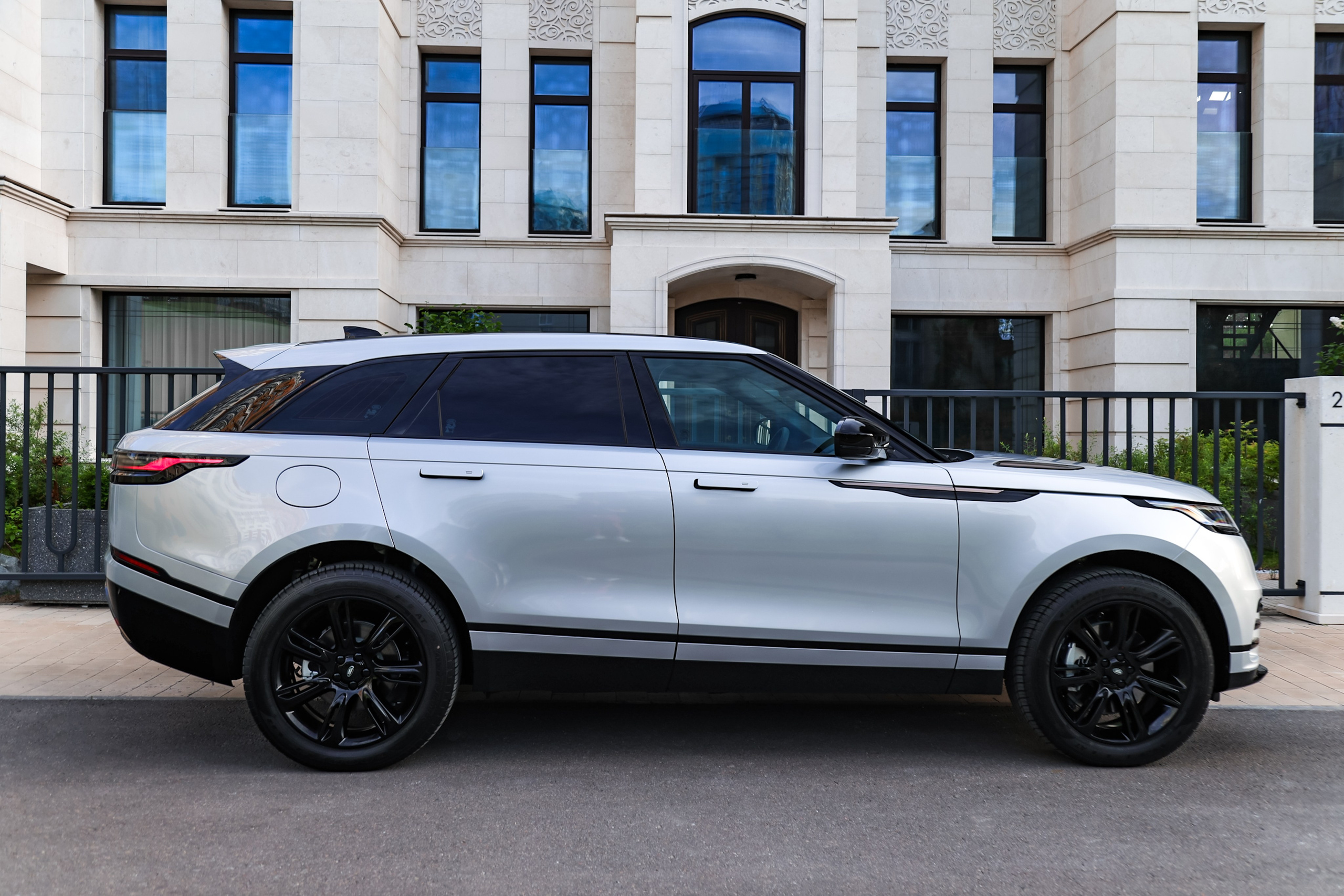 2024 RANGE ROVER VELAR 2.0 AT. Mixturecaptures