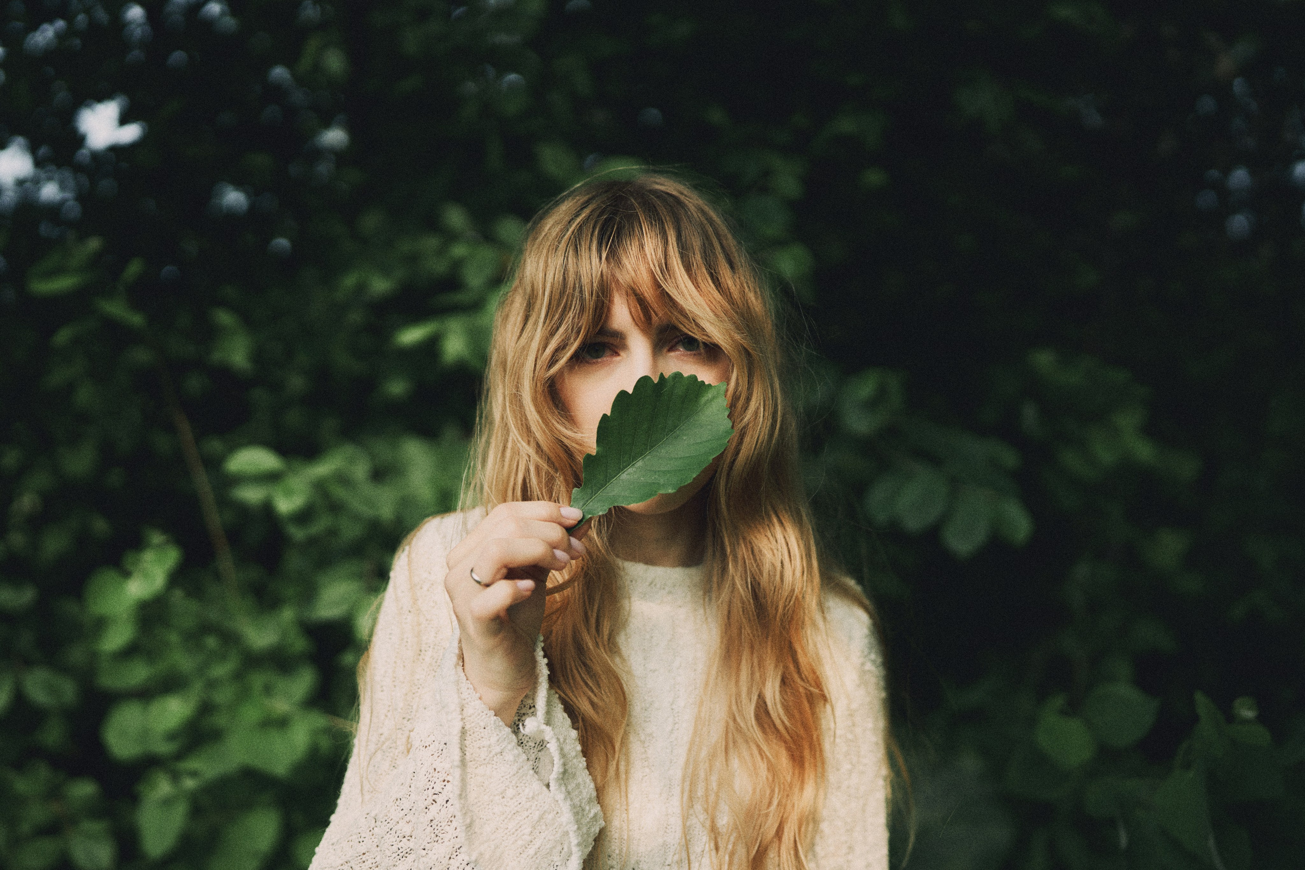 Женский портрет на природе — естественный свет и красота. Фотограф в Хабаровске Дмитрий Лемешков