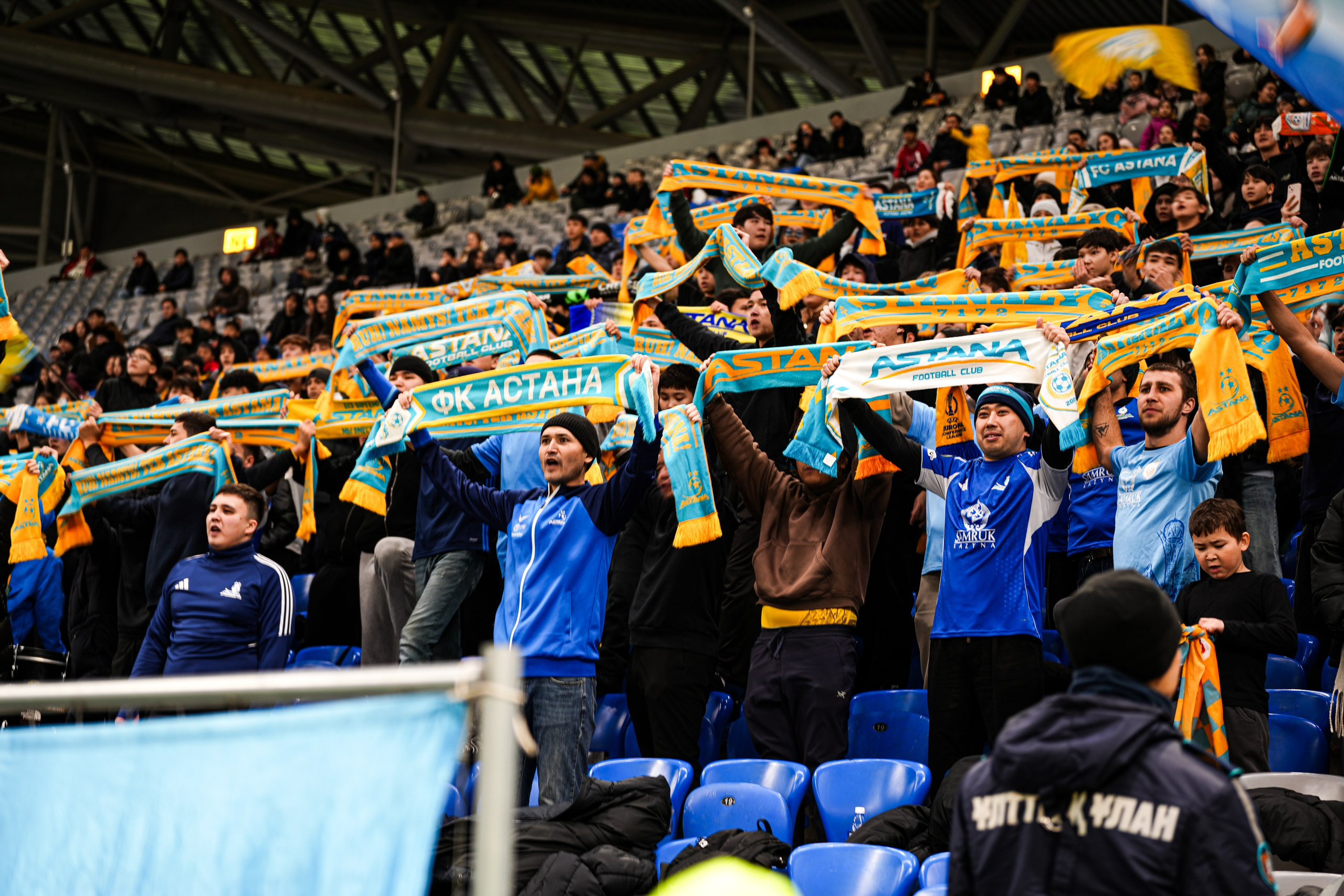 FC ASTANA. Здравствуйте Меня зовут Берден Ансар, Я профессиональный фотограф