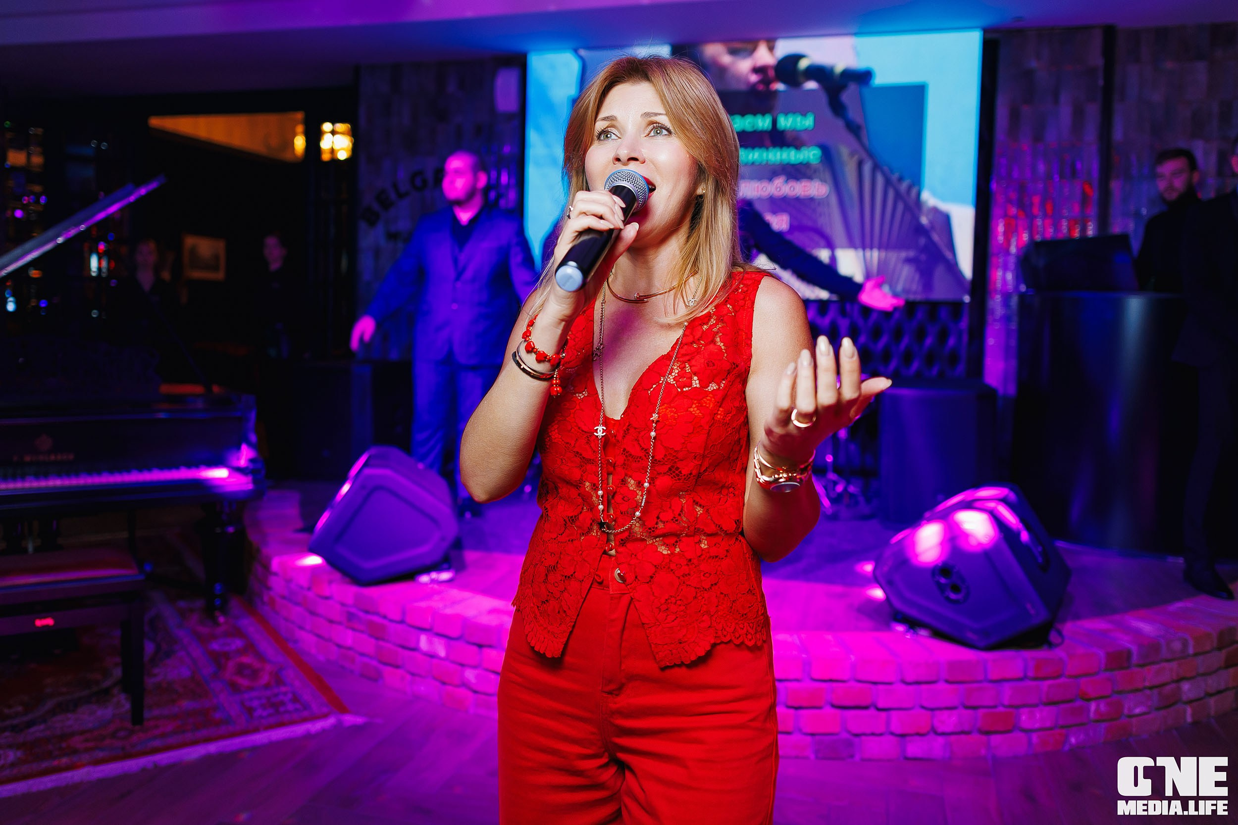 Фоторепортаж из караоке-клуба Белгравия. One Media Life: фоторепортажи, фотоотчеты с мероприятий и заведений