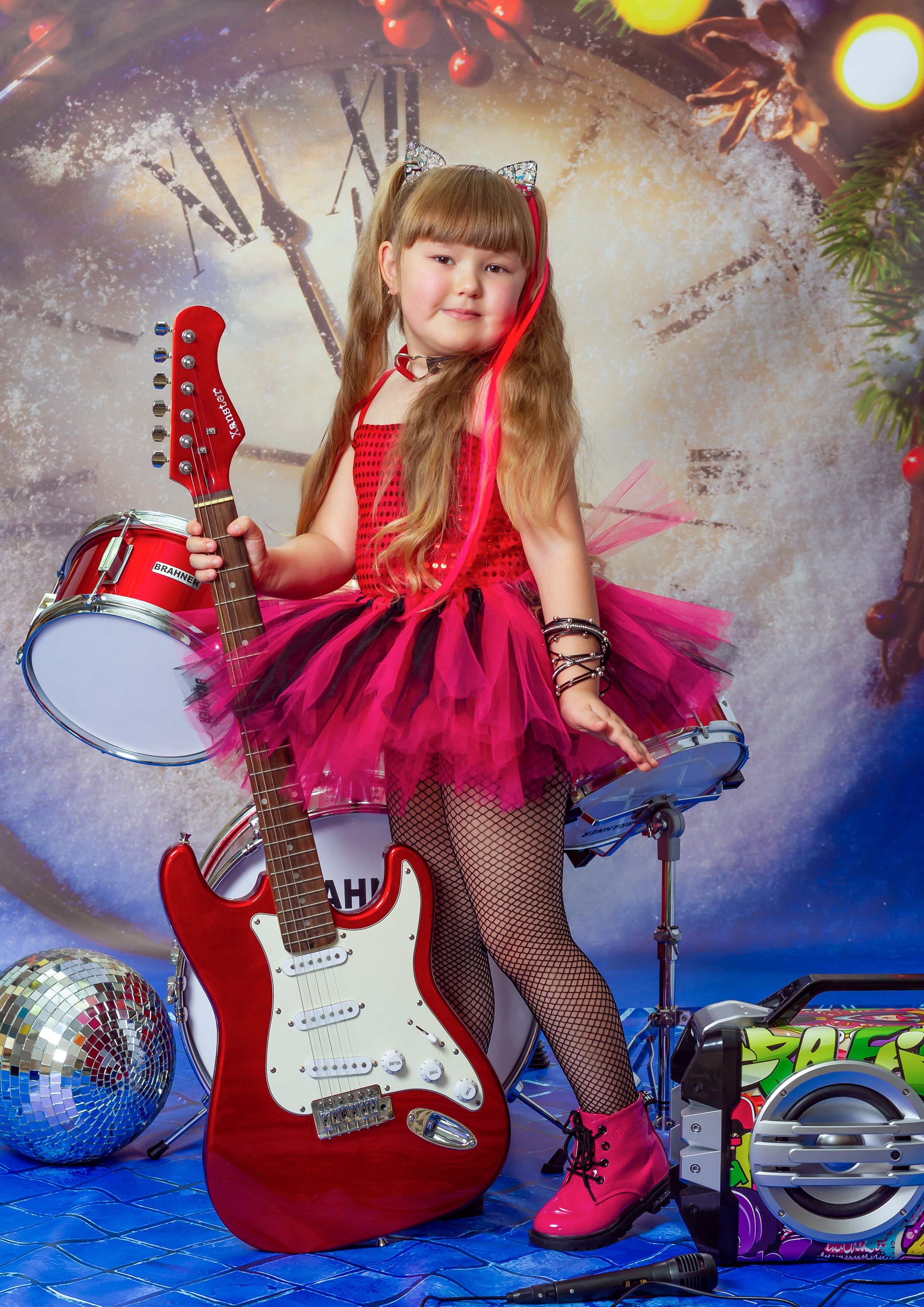 Фотосессия «Новогодняя Рок-Звезда» 2019 год. Фотограф в детский сад Елена Колчева Новокузнецк