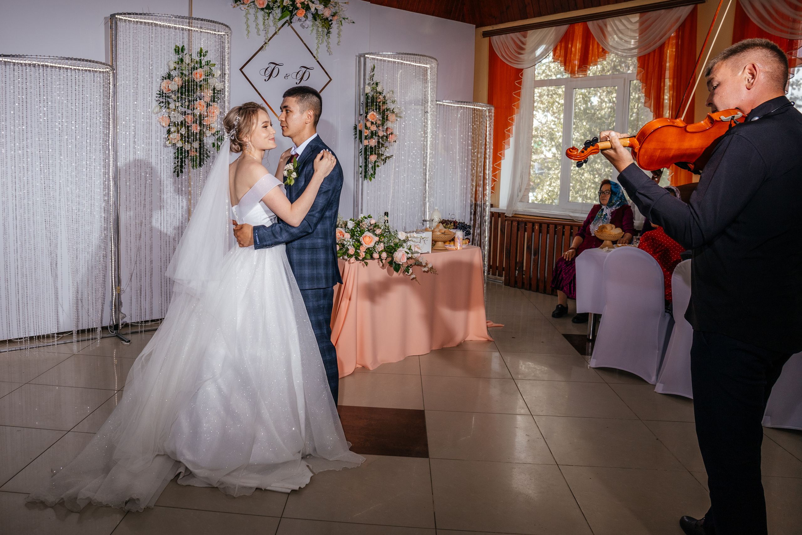 Фанзиль и Фидалия. Свадебный и женский фотограф