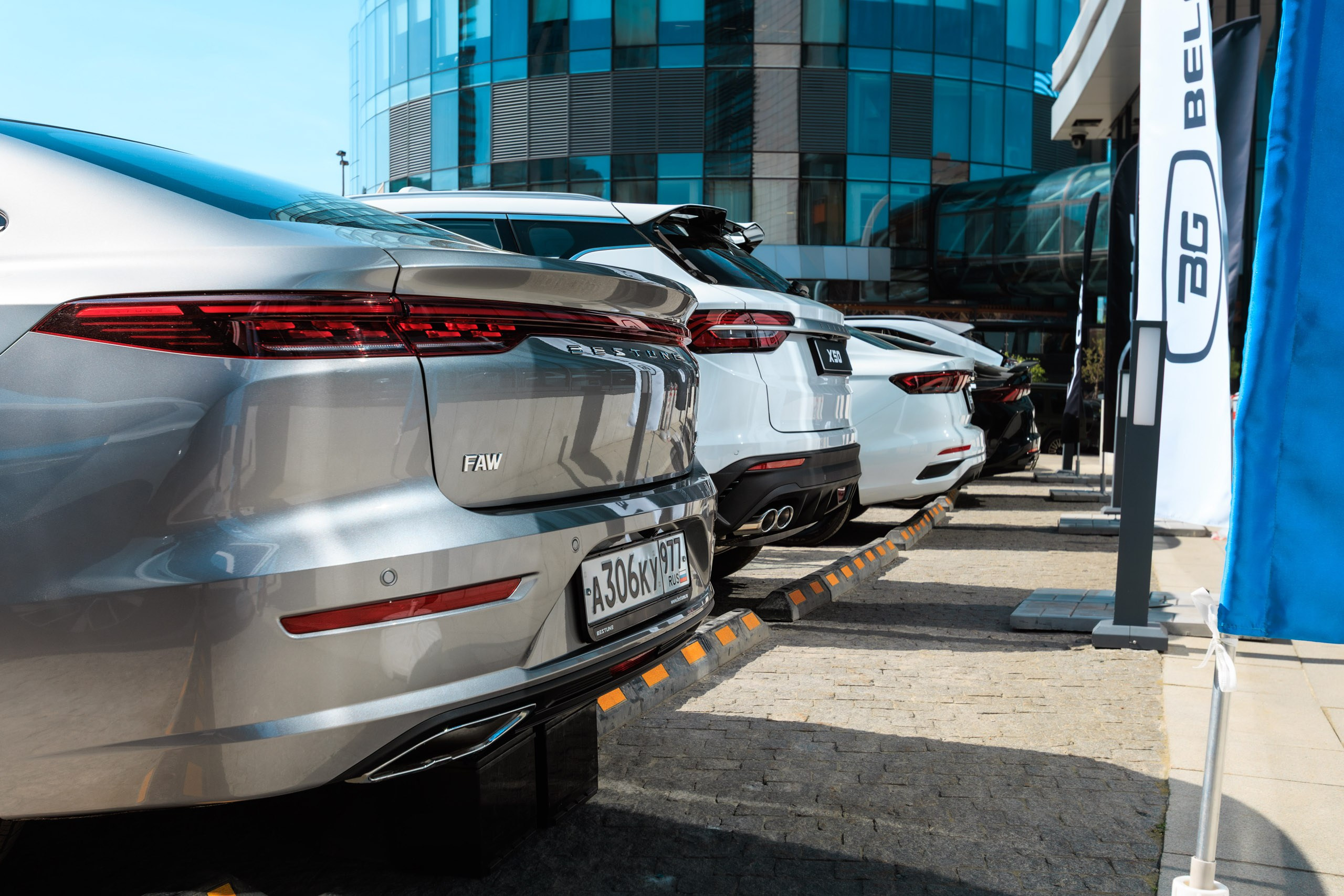 Современное такси 2025. Репортажный фотограф Екатеринбург | Яркий, качественный репортаж | Концерты, клубы, репортаж, праздники, корпоративы