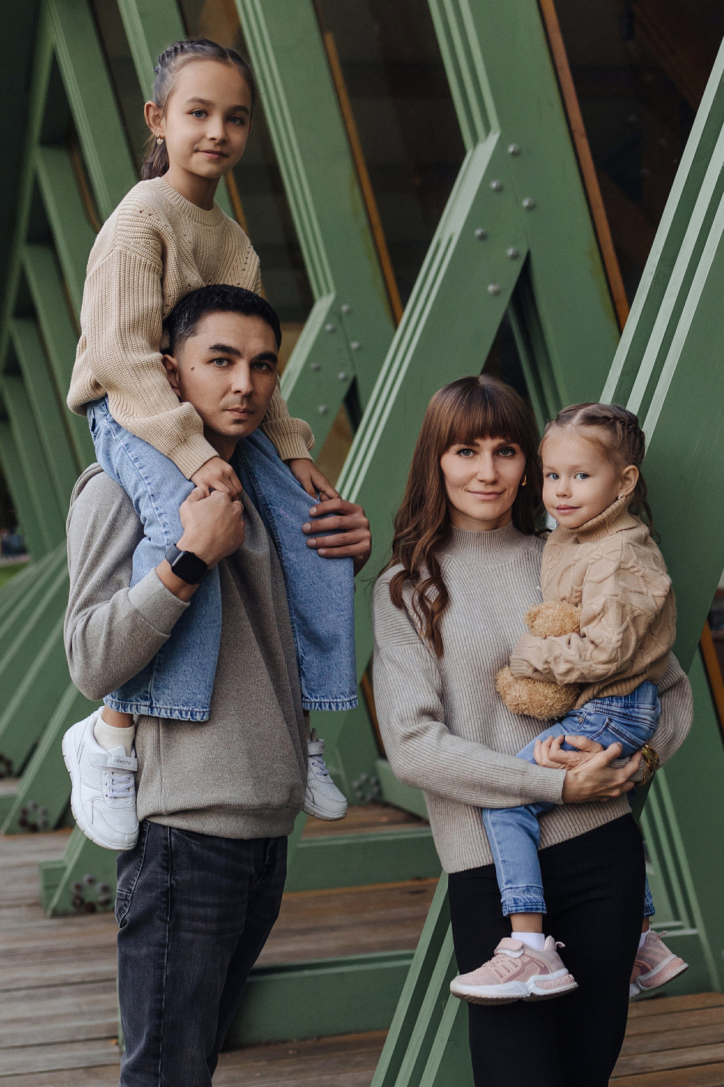 Саша, Наташа, Лера и Маша