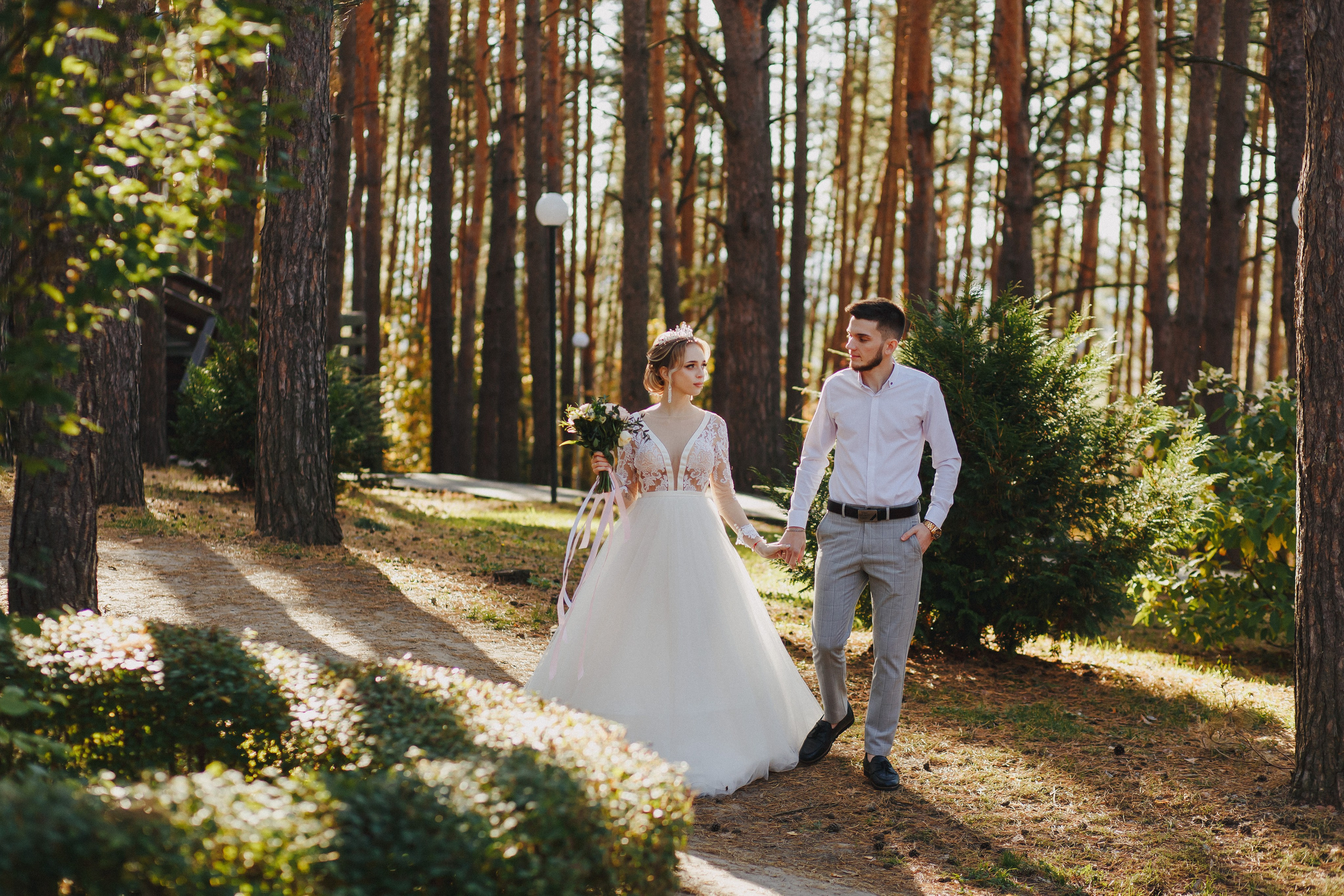 Свадебные фотографии Дмитрия и Ксении на базе отдыха Донской лес. Свадебный и портретный фотограф в Липецке Станислав Истомин