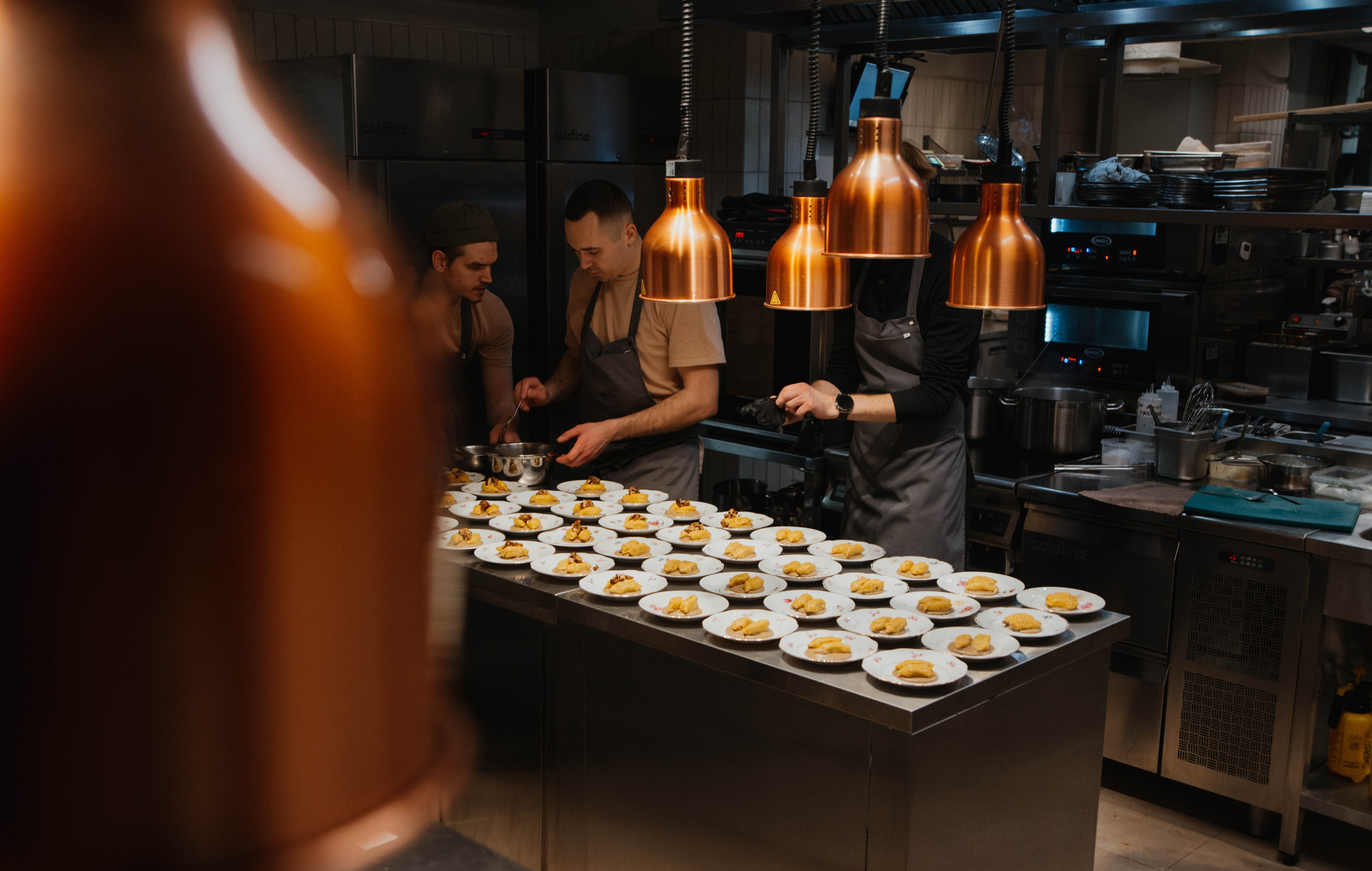 Шеф-тейбл в ресторане La Volte. Ксения Glossa. Портретный и репортажный фотограф в Самаре