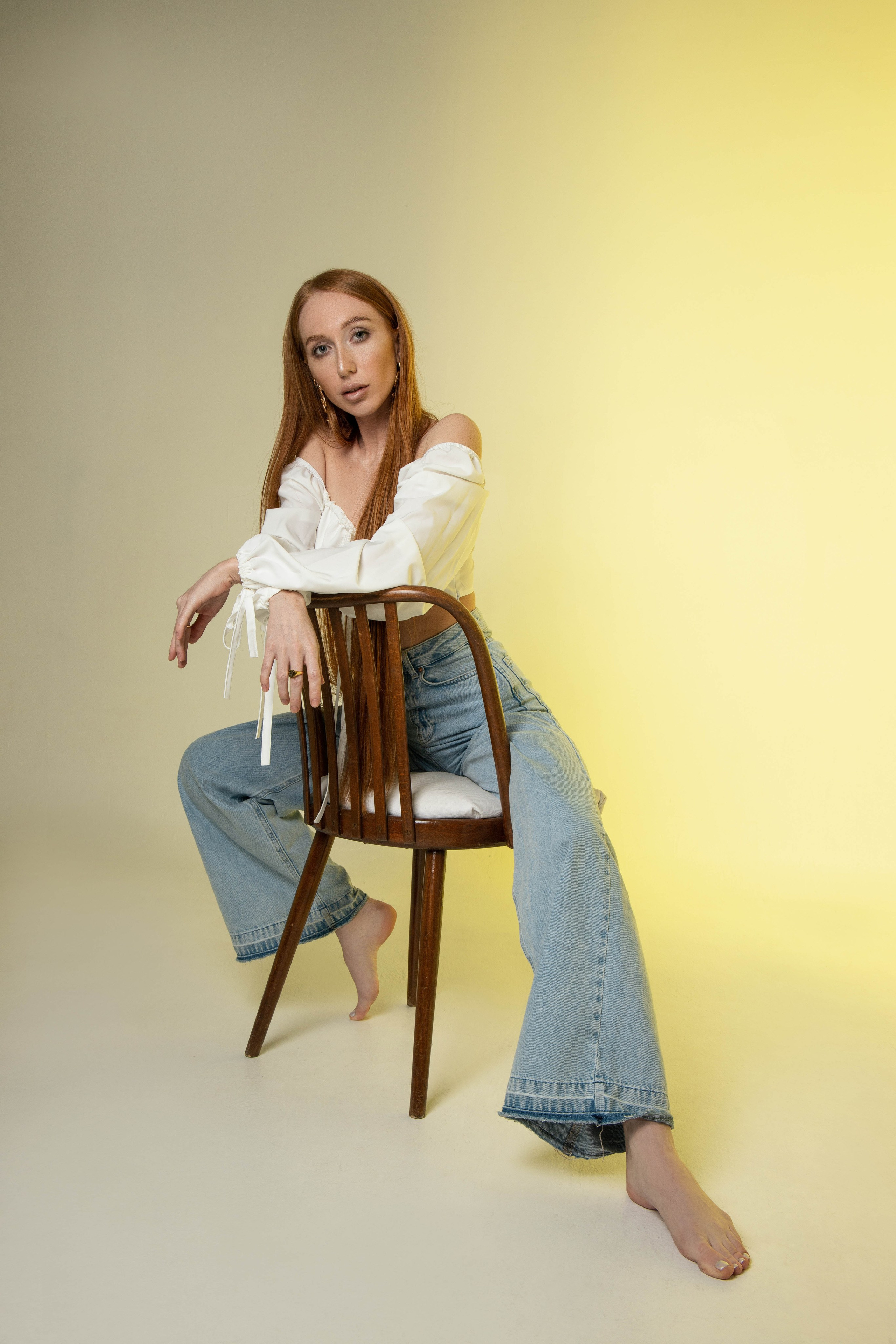 Женские студийные портреты для серт. Фотограф Анастасия Косюра