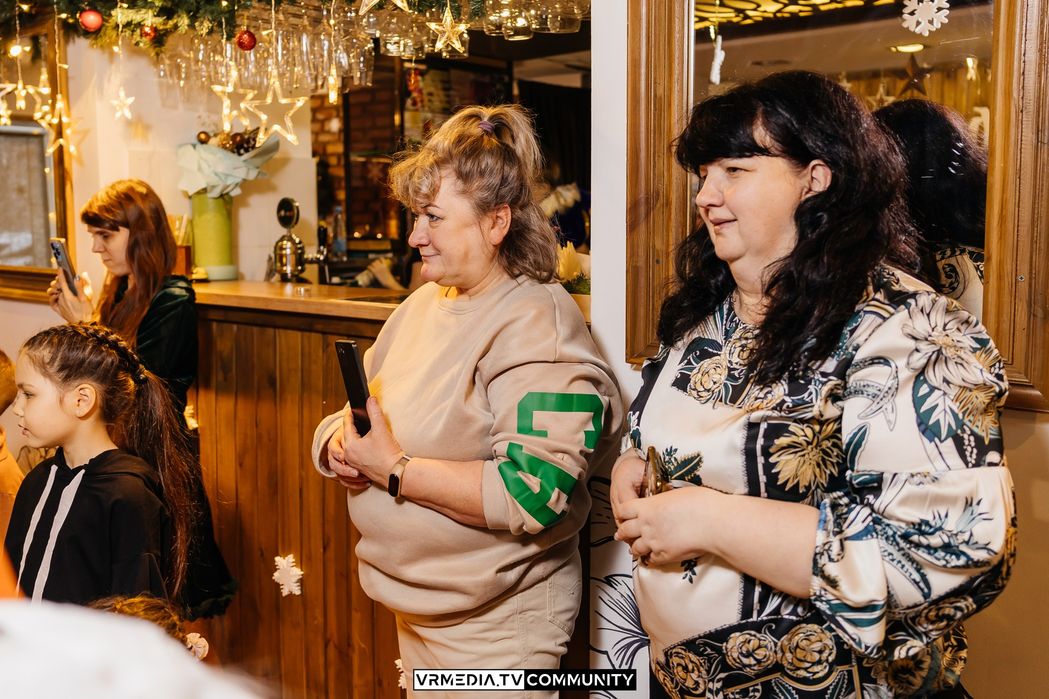 Новогодний вечер в кафе «КАмпот»