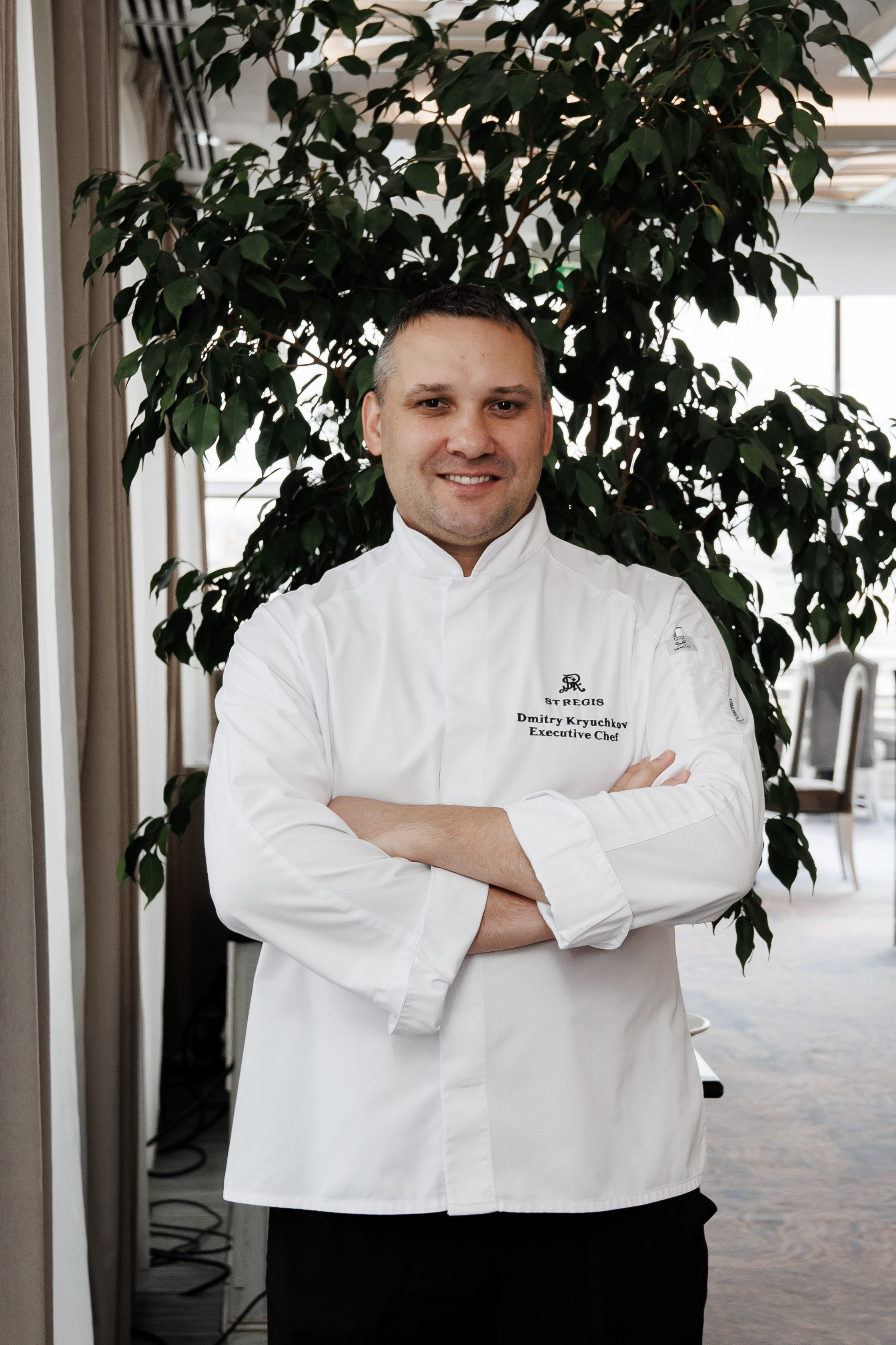 Дмитрий Крючков, шеф-повар отеля The St. Regis Moscow Nikolskaya. Свадебный/Портретный фотограф снимаю в Москве