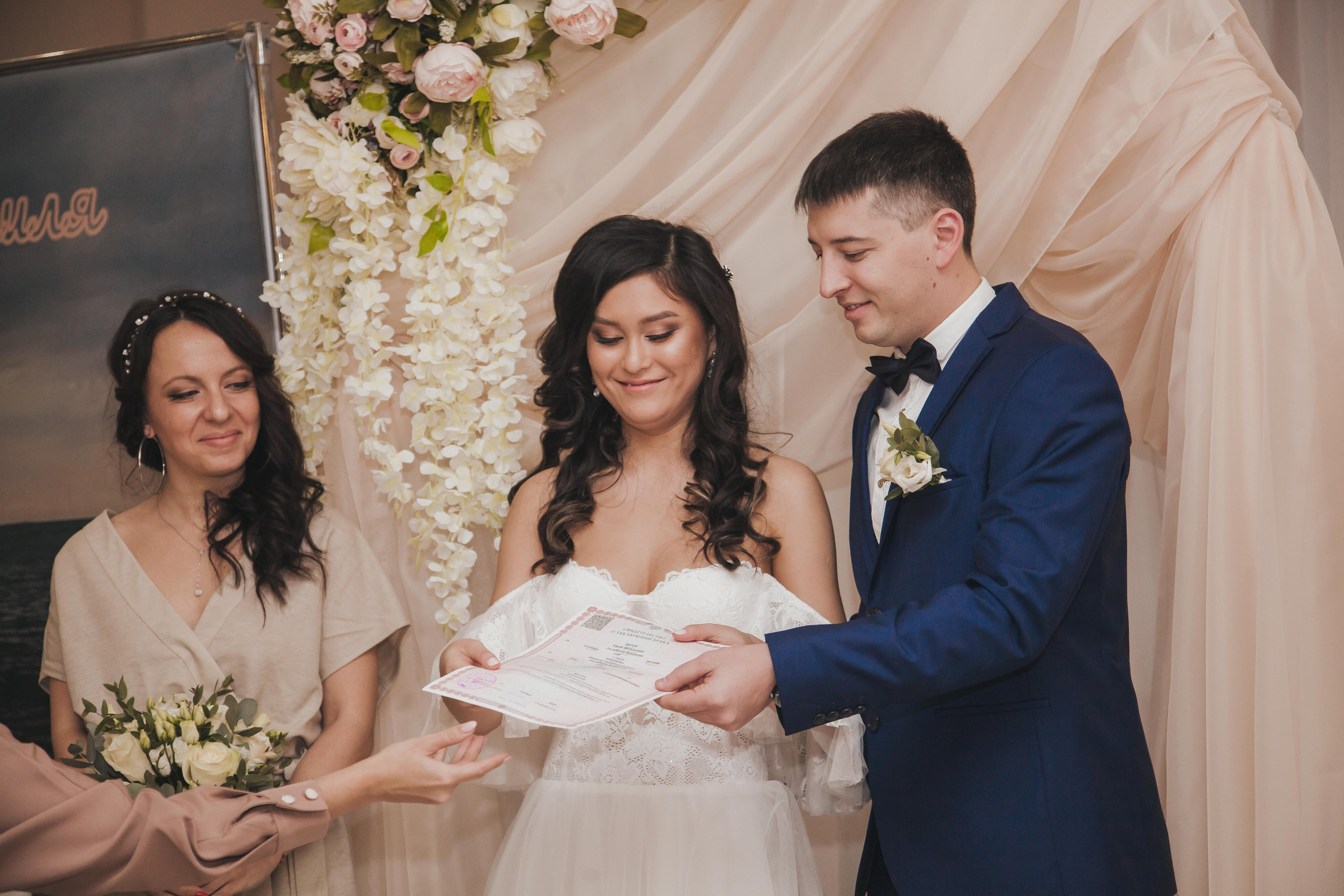 Сборы невесты в студии, зима. Креативный и женский Фотограф Омске Наталья Лебедева