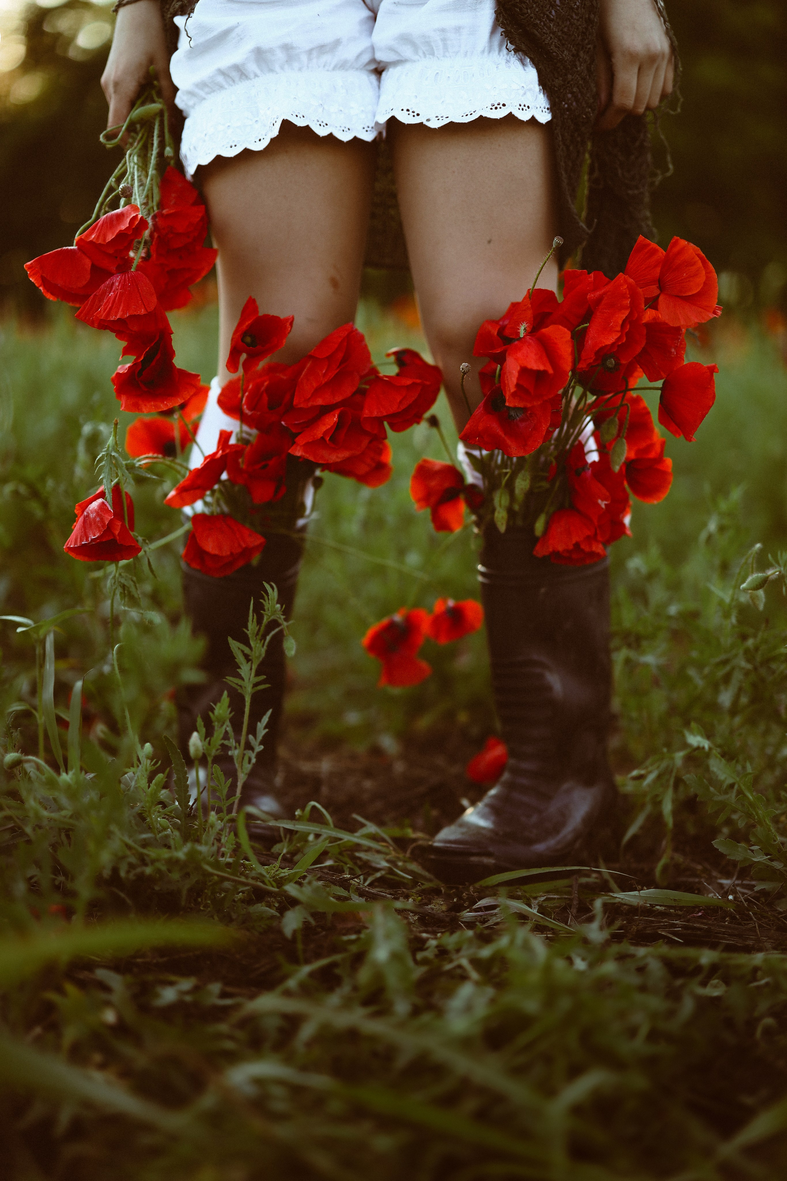Фотосессия девочек в поле маков. Свадебный и семейный фотограф в Абхазии Жанна Соснина