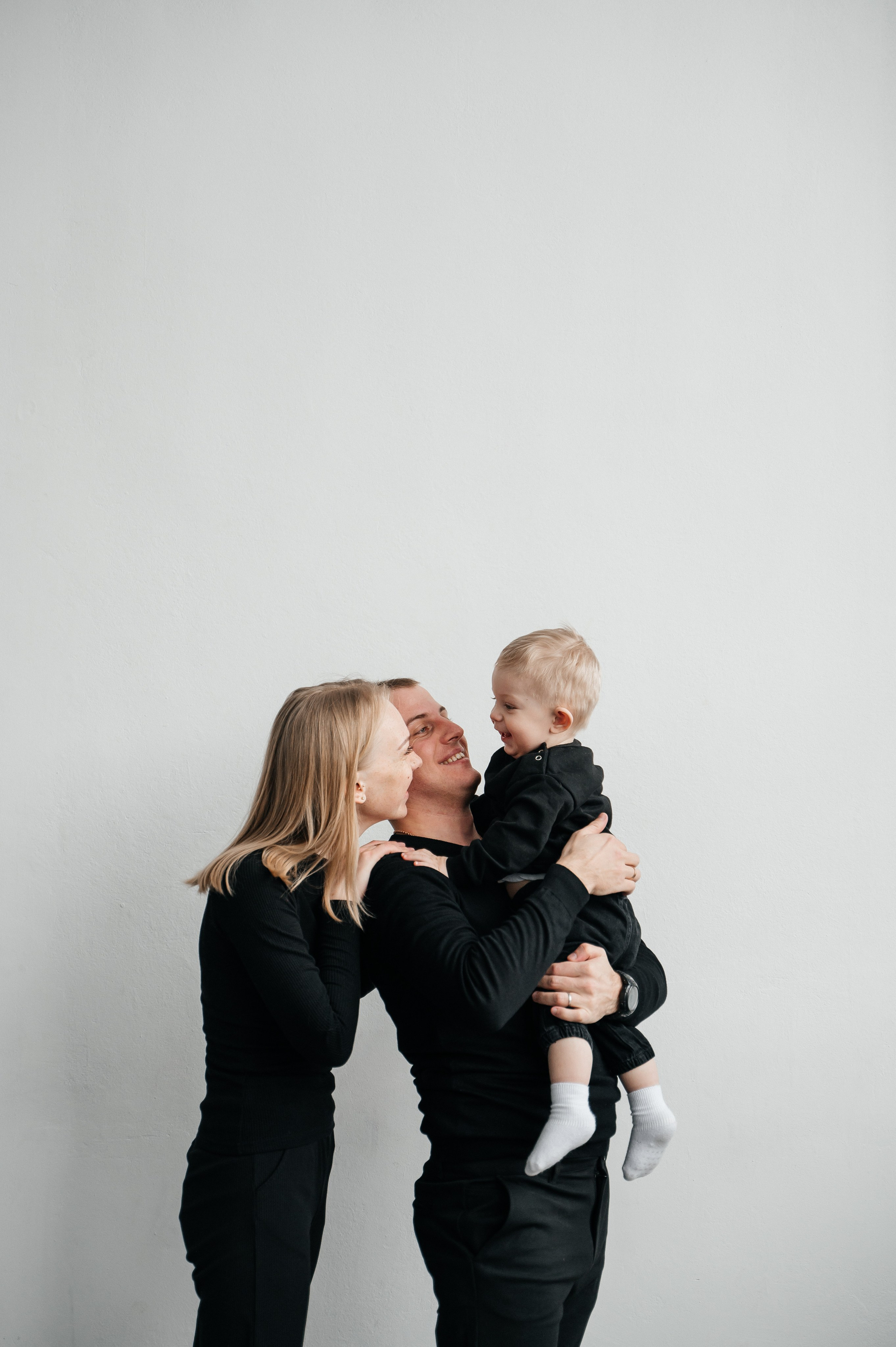 Ваня, Кристина и Мирон. Свадебный и семейный фотограф в городе Смоленске