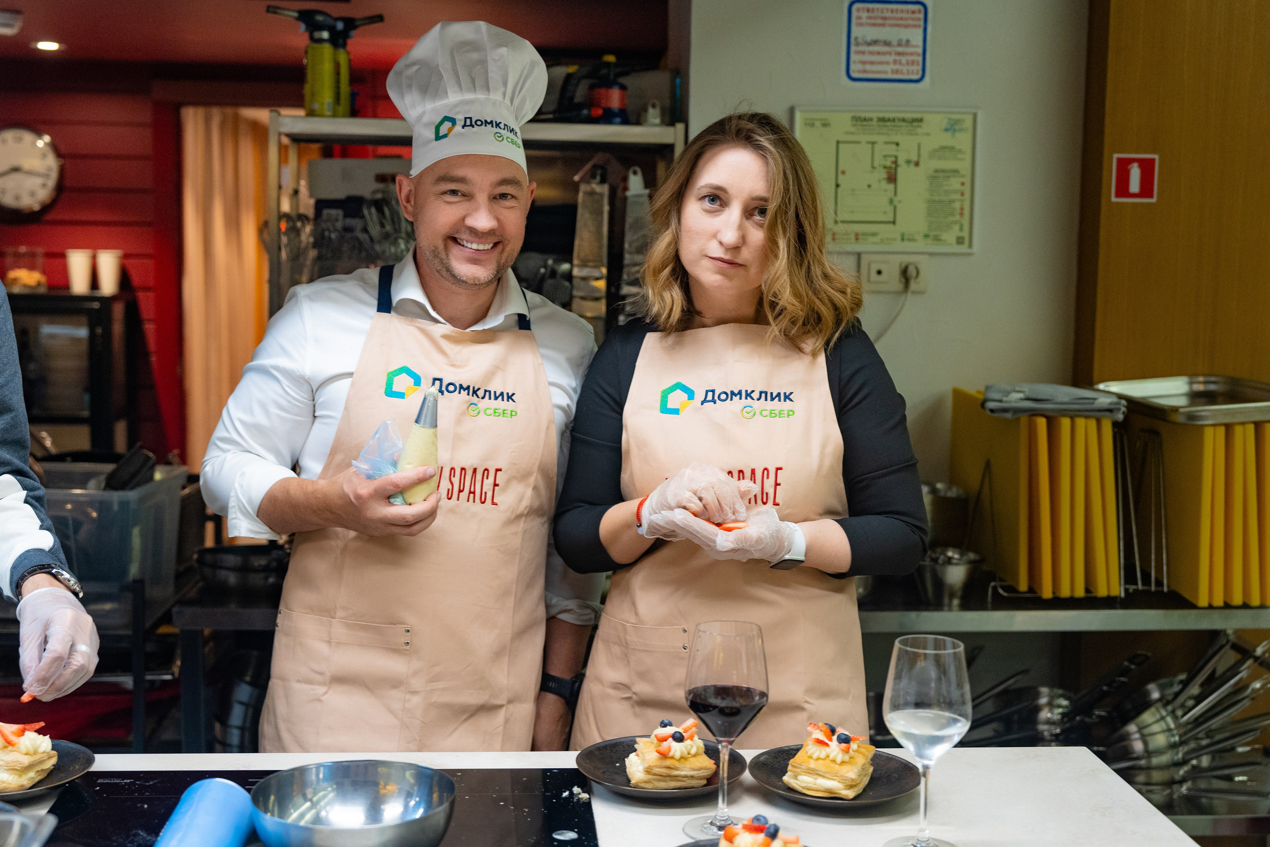 NOVIKOV SCHOOL — Умами зал. Фотограф Никита Комаров