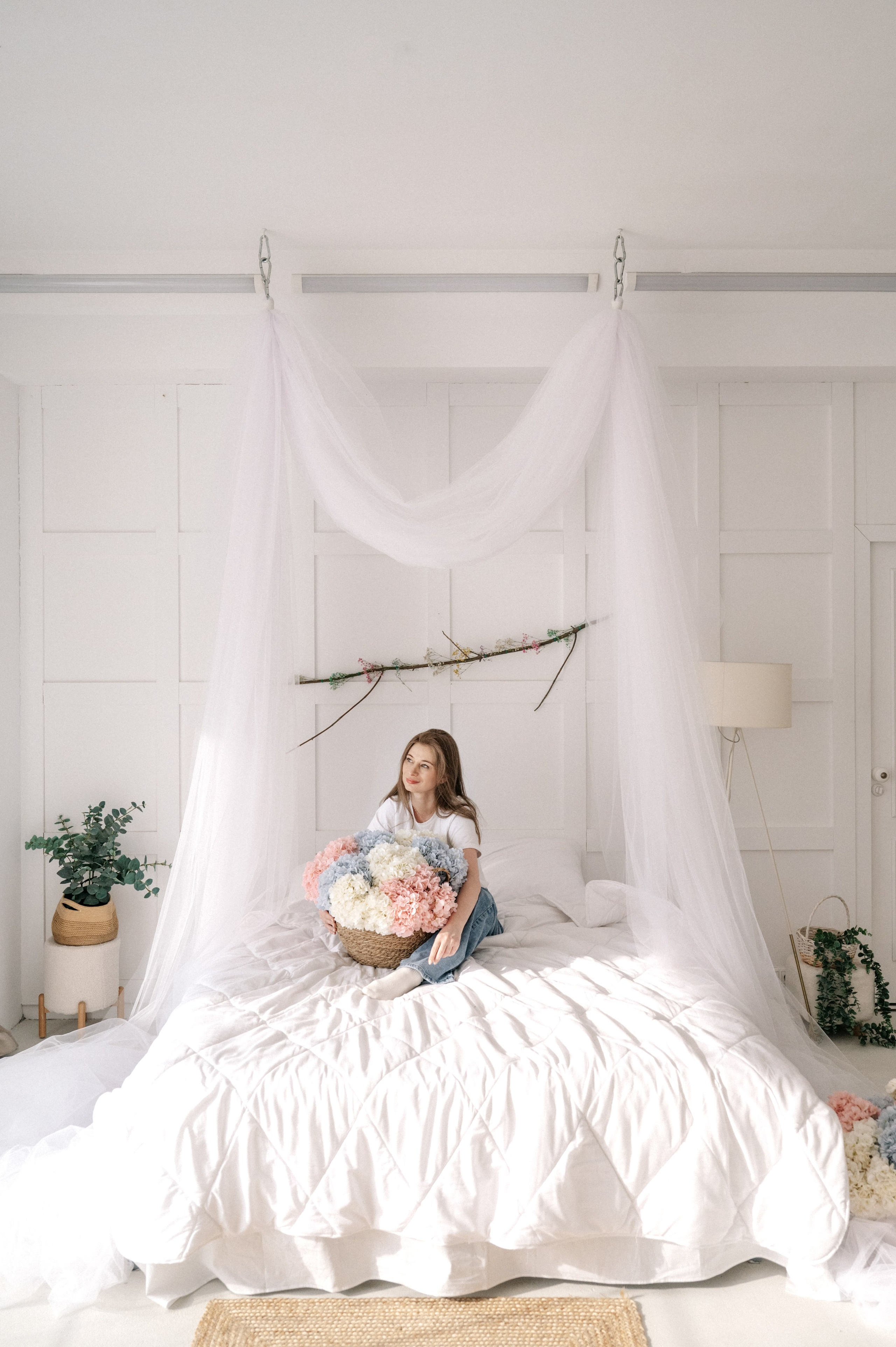 Семейная фотосессия мамы с сыновьями в фотостудии в Королёве. Свадебный и семейный фотограф Виктория Носачёва. Щелково, Москва и МО